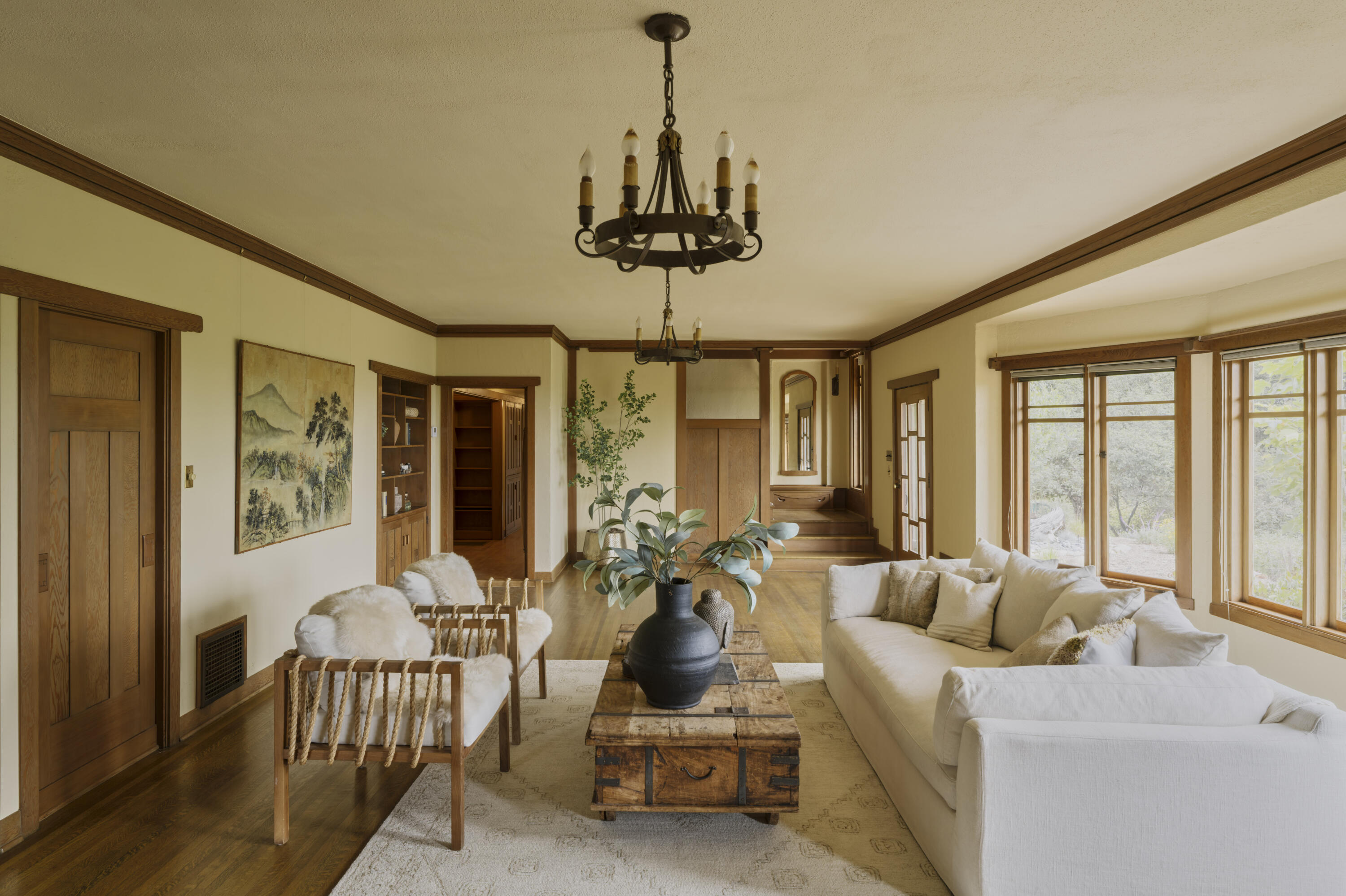 Ventura, California 93003, United States, 5 Bedrooms Bedrooms, ,5 BathroomsBathrooms,Residential,Active,107012