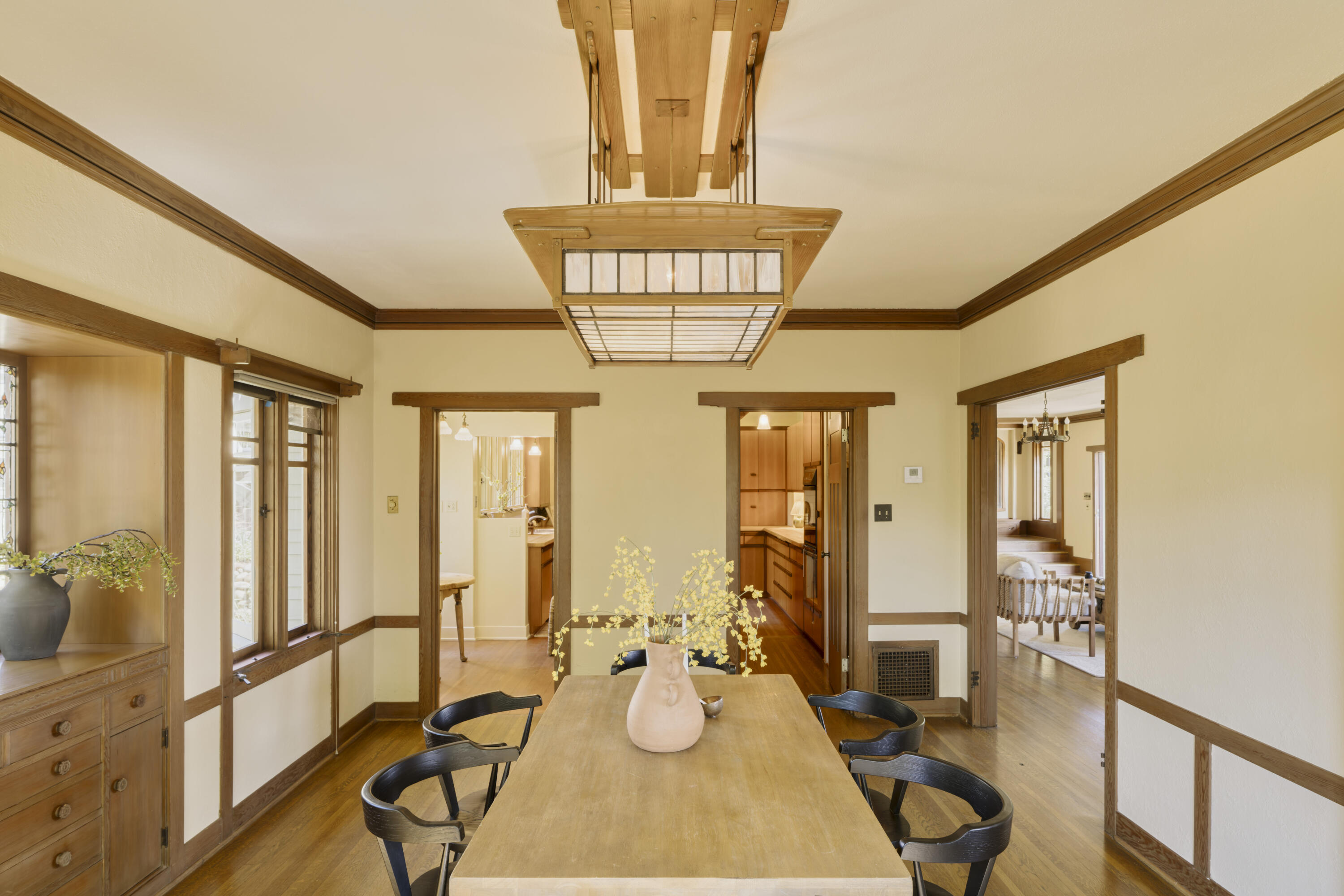 Ventura, California 93003, United States, 5 Bedrooms Bedrooms, ,5 BathroomsBathrooms,Residential,Active,107012