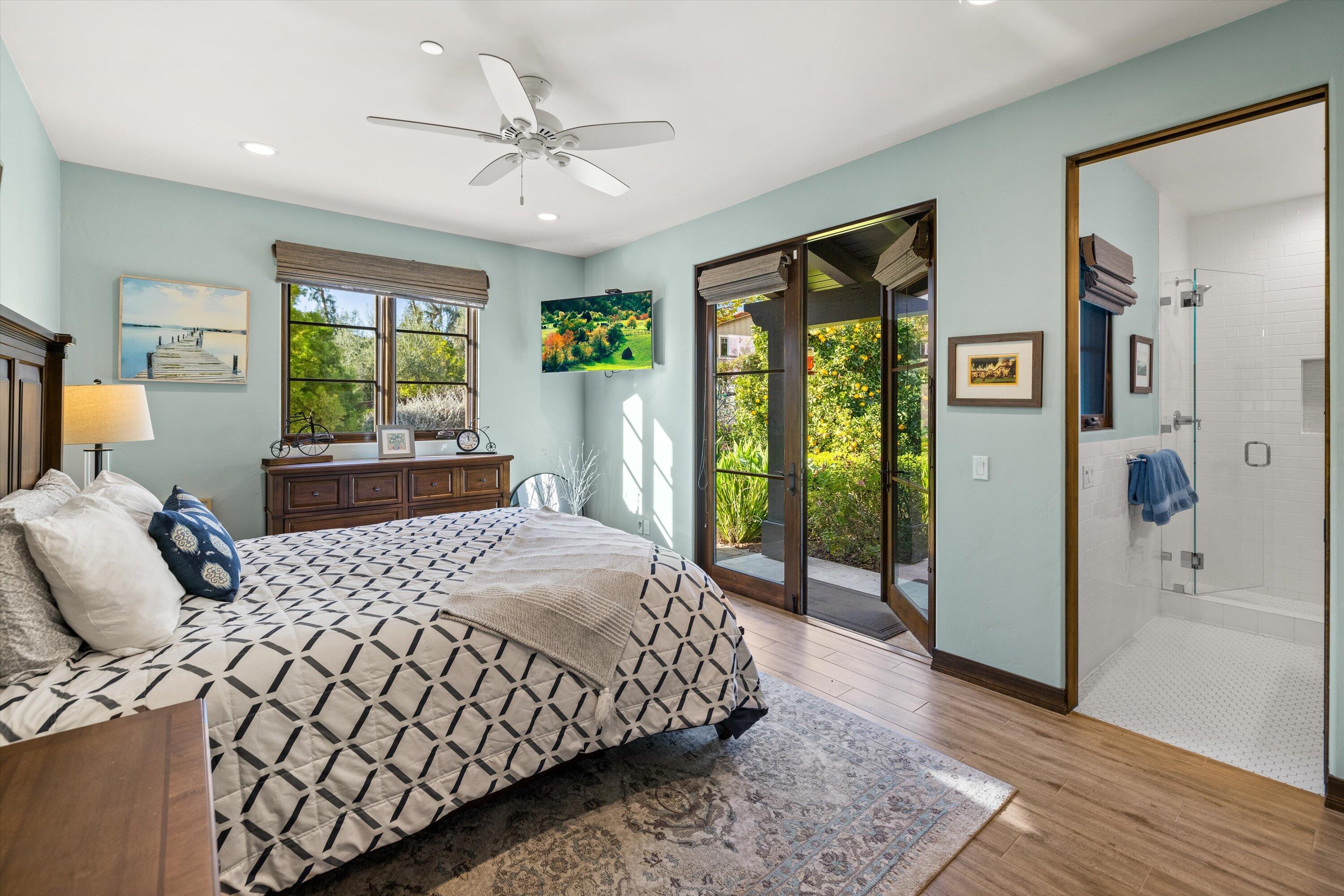 Santa Barbara, California 93105, United States, 4 Bedrooms Bedrooms, ,4 BathroomsBathrooms,Residential,Pending,21861