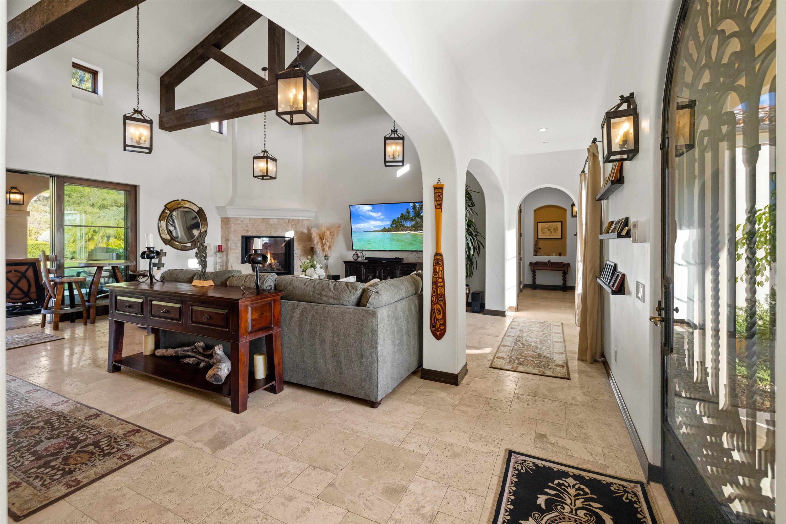 Santa Barbara, California 93105, United States, 4 Bedrooms Bedrooms, ,4 BathroomsBathrooms,Residential,Pending,21861