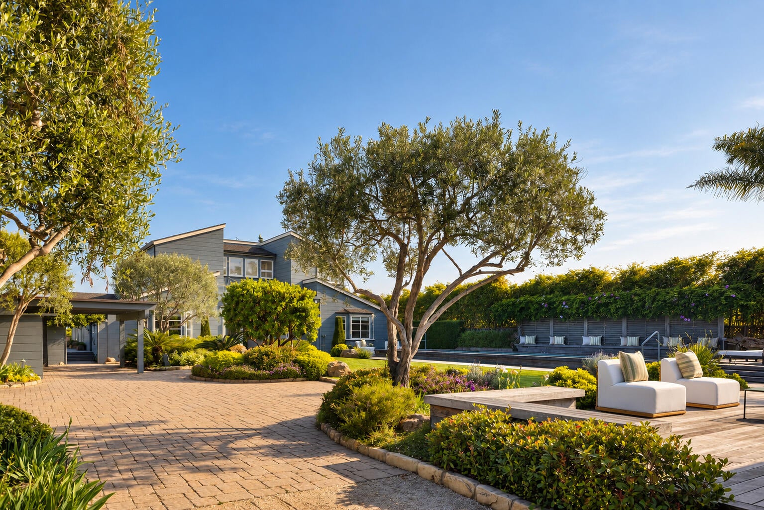 4217 Avenue Del Mar