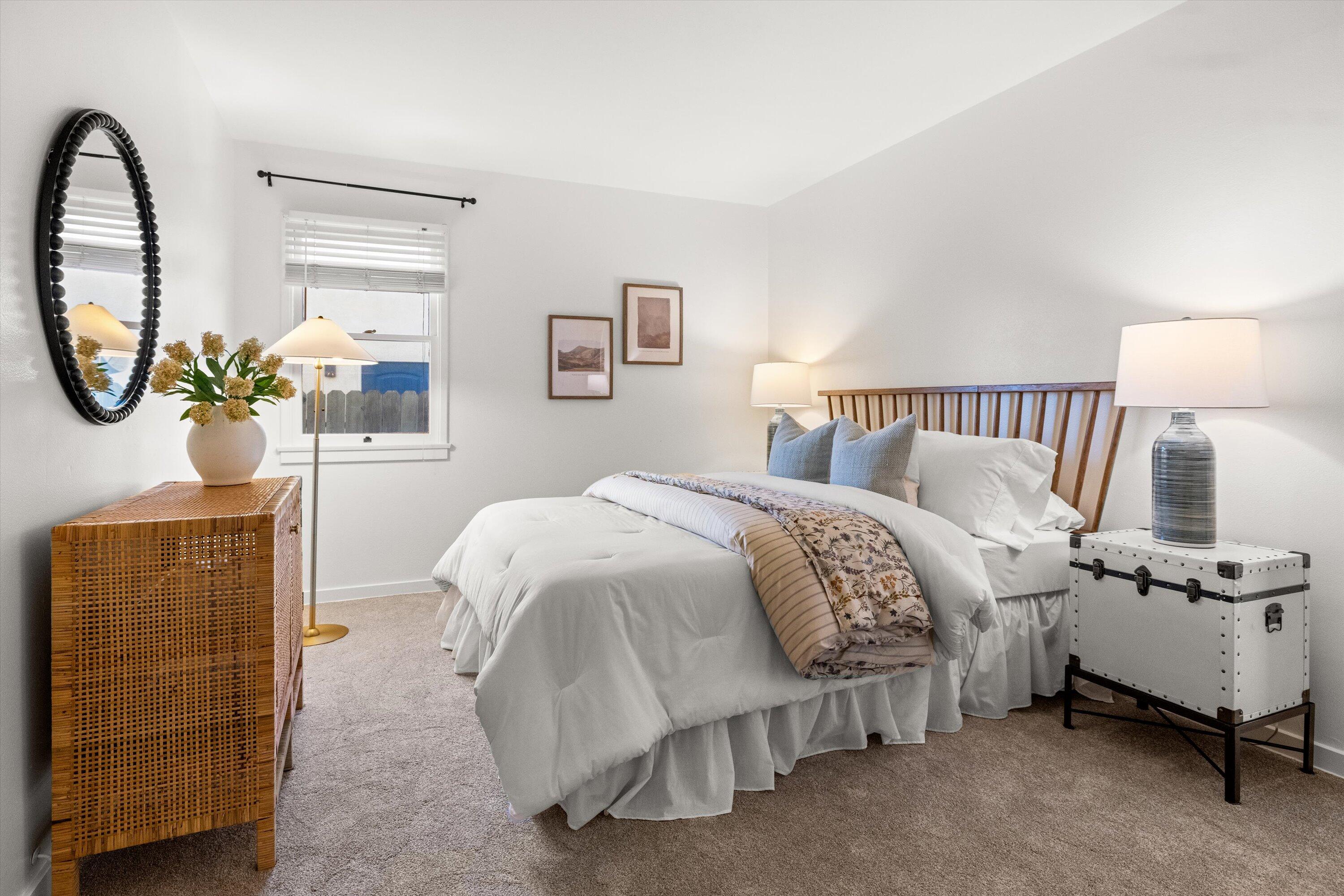 Santa Barbara, California 93105, United States, 3 Bedrooms Bedrooms, ,1 BathroomBathrooms,Residential,Pending,13557