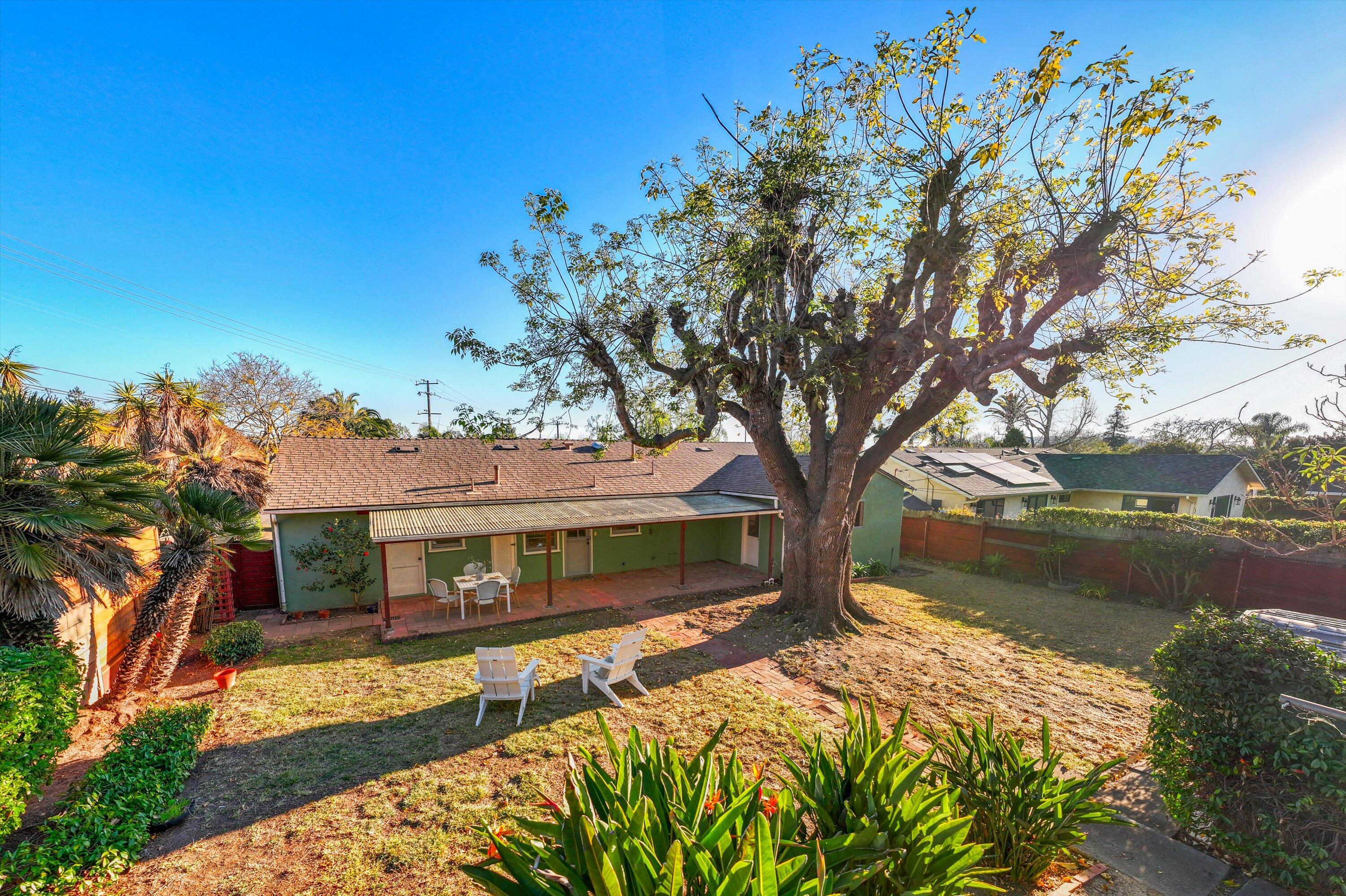 Santa Barbara, California 93105, United States, 3 Bedrooms Bedrooms, ,1 BathroomBathrooms,Residential,Pending,13557