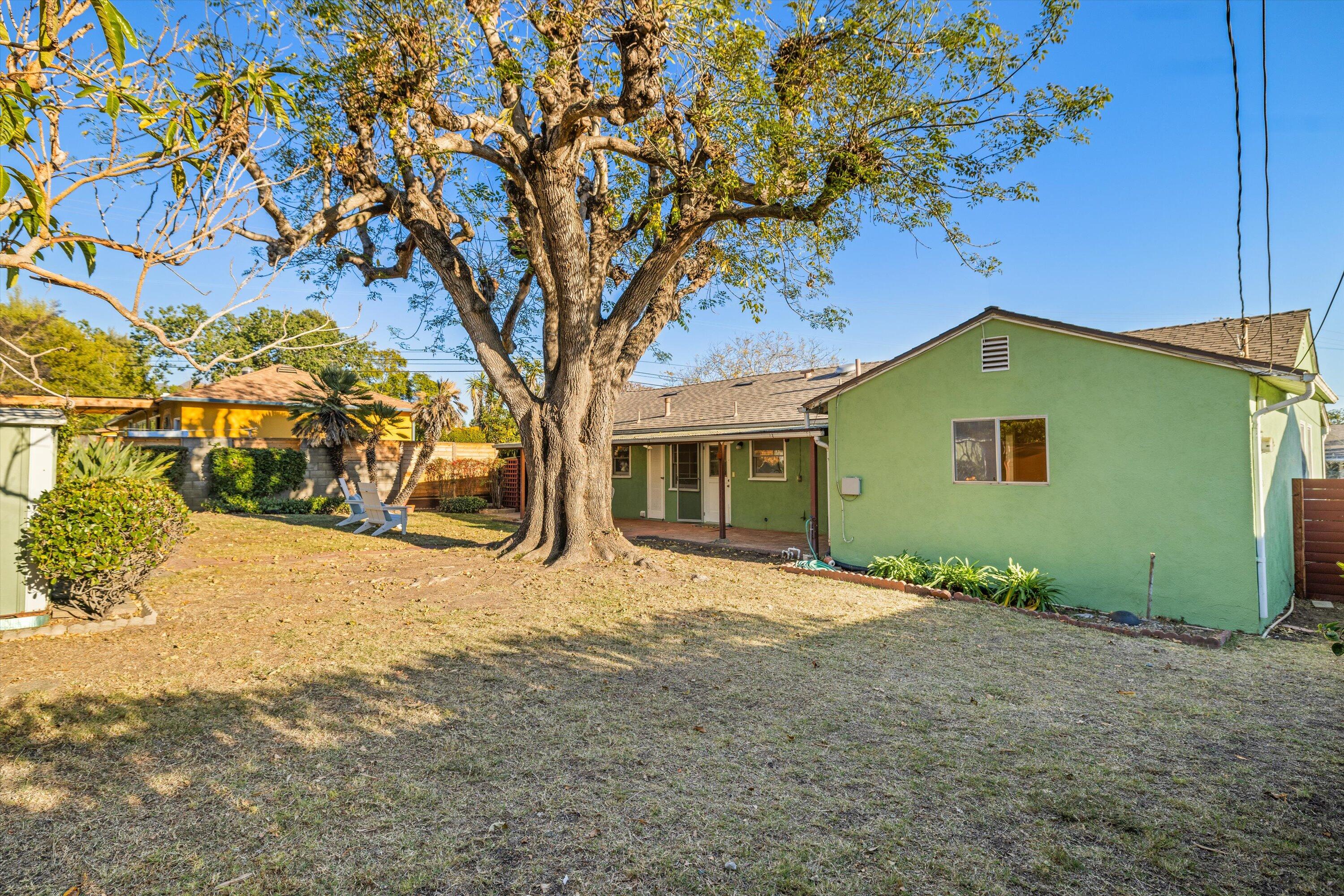 Santa Barbara, California 93105, United States, 3 Bedrooms Bedrooms, ,1 BathroomBathrooms,Residential,Pending,13557