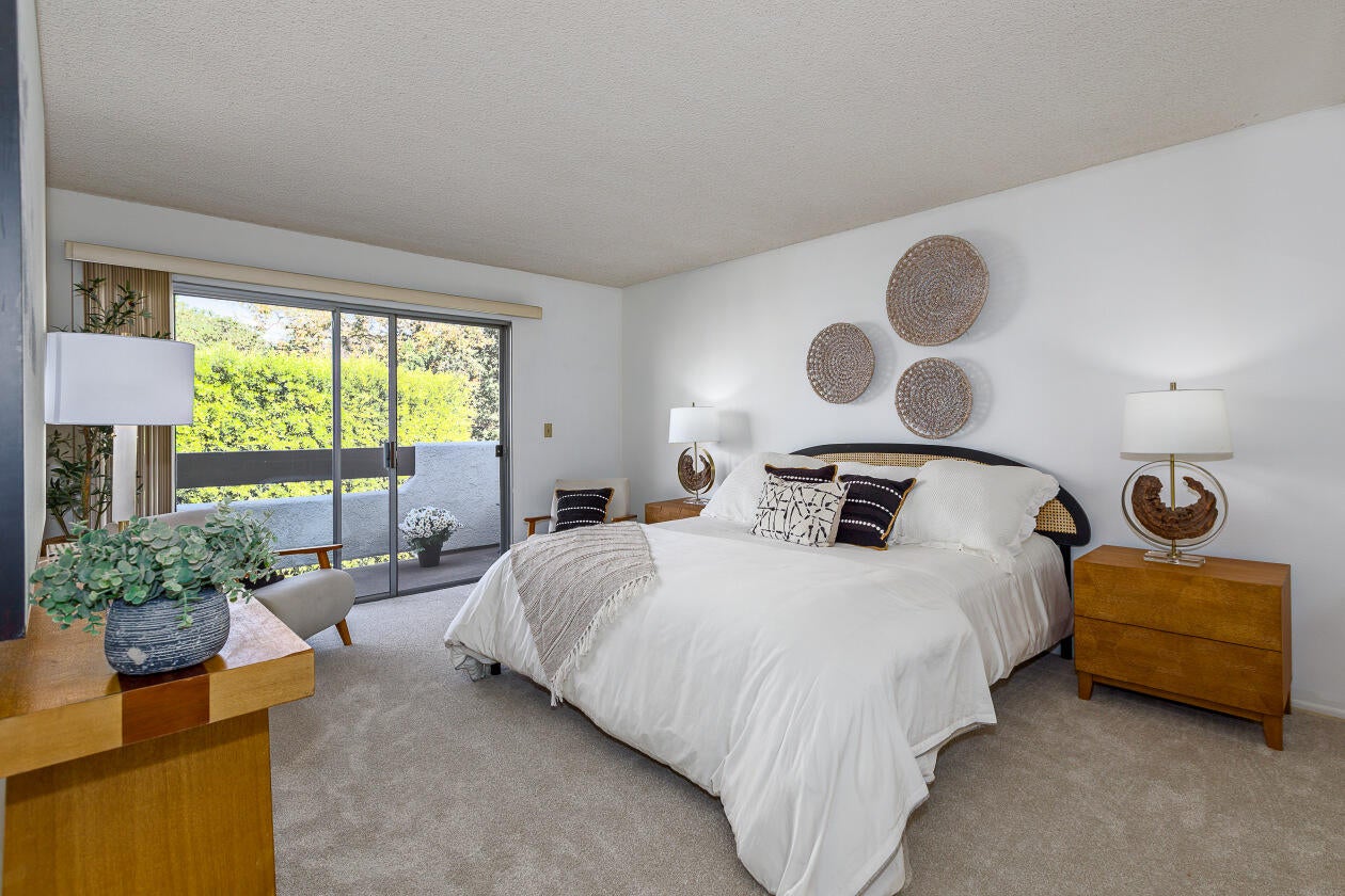 4701 Calle Reina