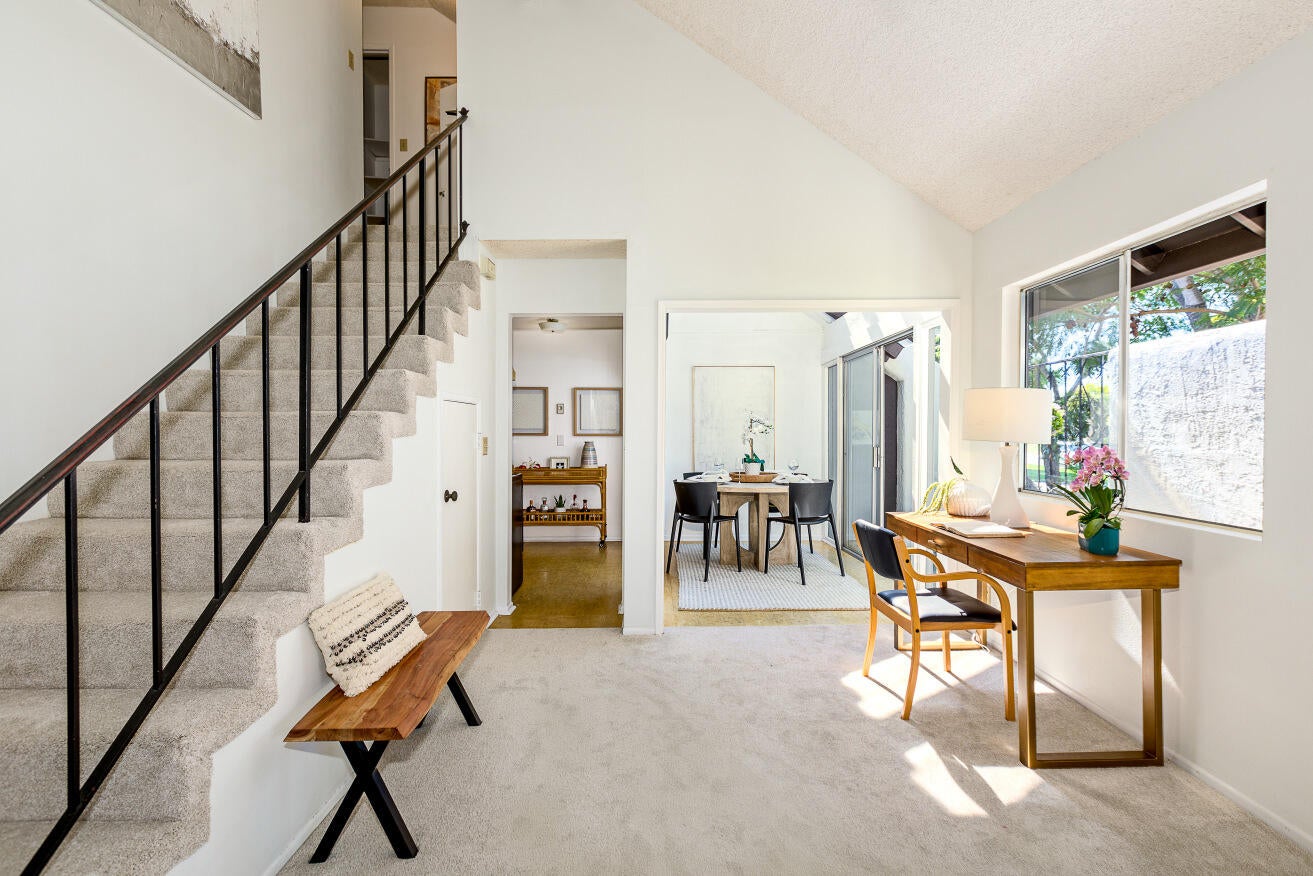 4701 Calle Reina