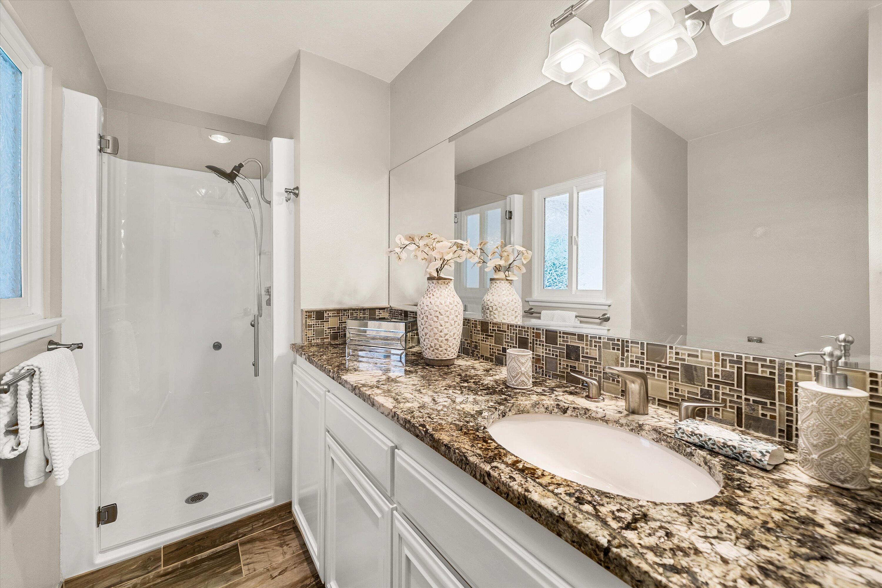 Santa Barbara, California 93111, United States, 4 Bedrooms Bedrooms, ,3 BathroomsBathrooms,Residential,Active,165592