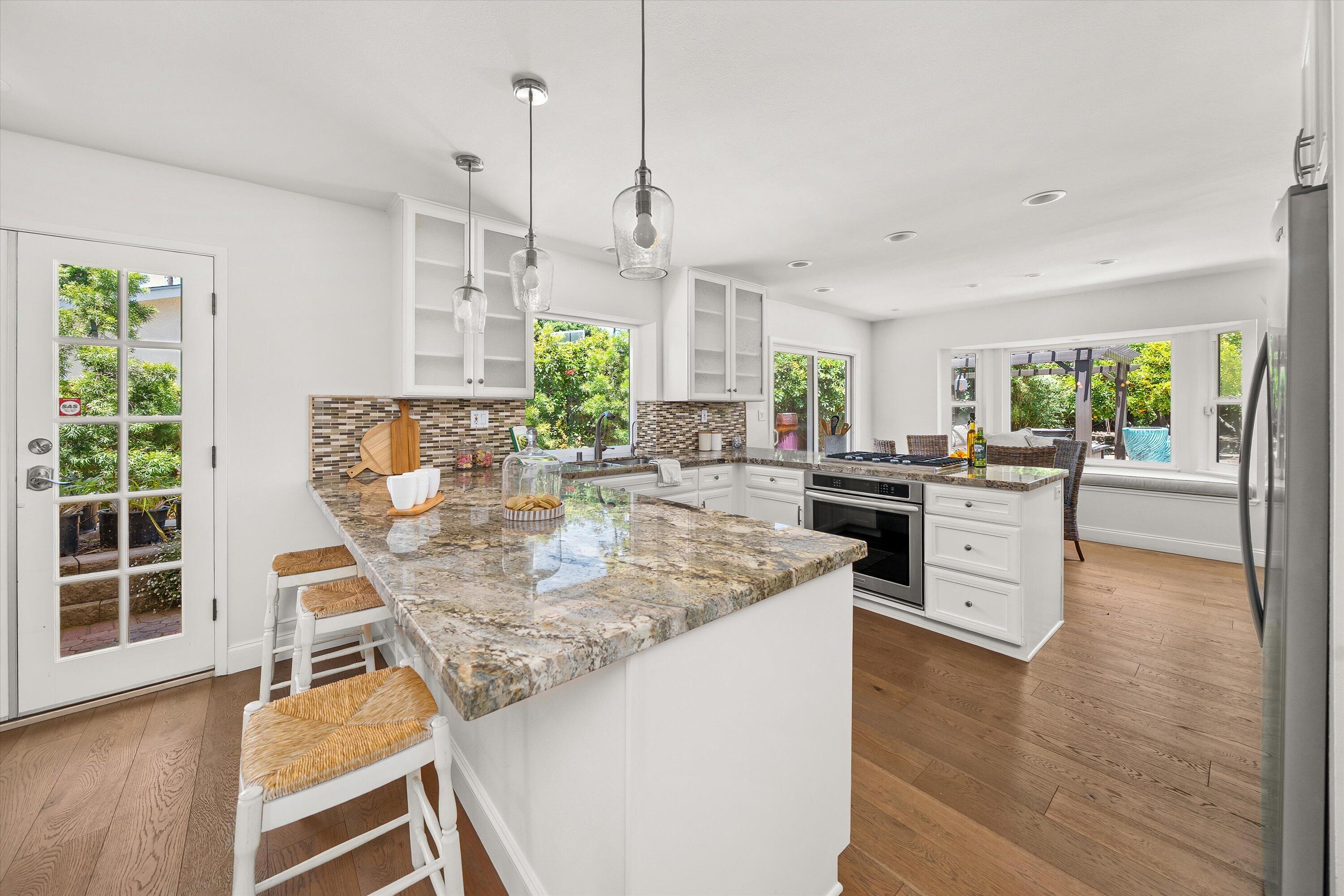 Santa Barbara, California 93111, United States, 4 Bedrooms Bedrooms, ,3 BathroomsBathrooms,Residential,Active,165592