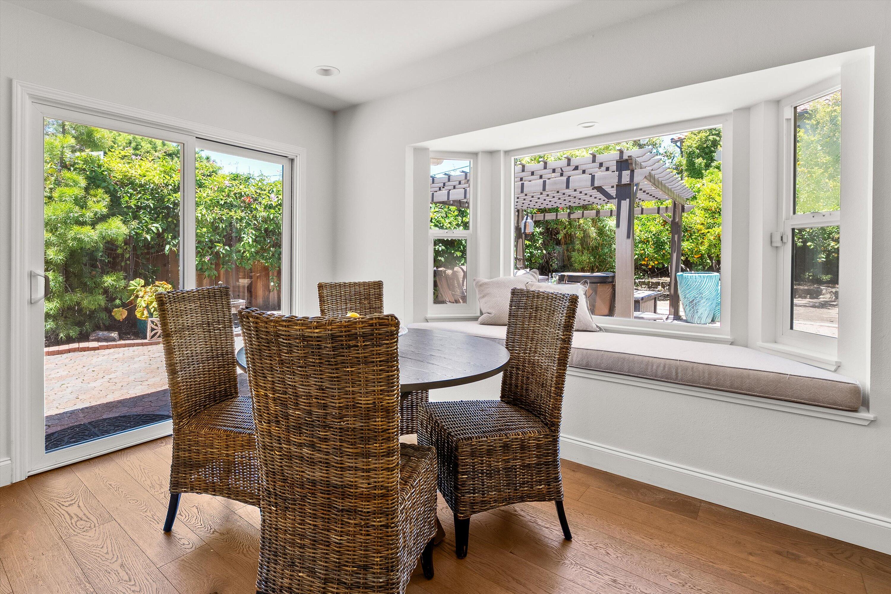 Santa Barbara, California 93111, United States, 4 Bedrooms Bedrooms, ,3 BathroomsBathrooms,Residential,Active,165592