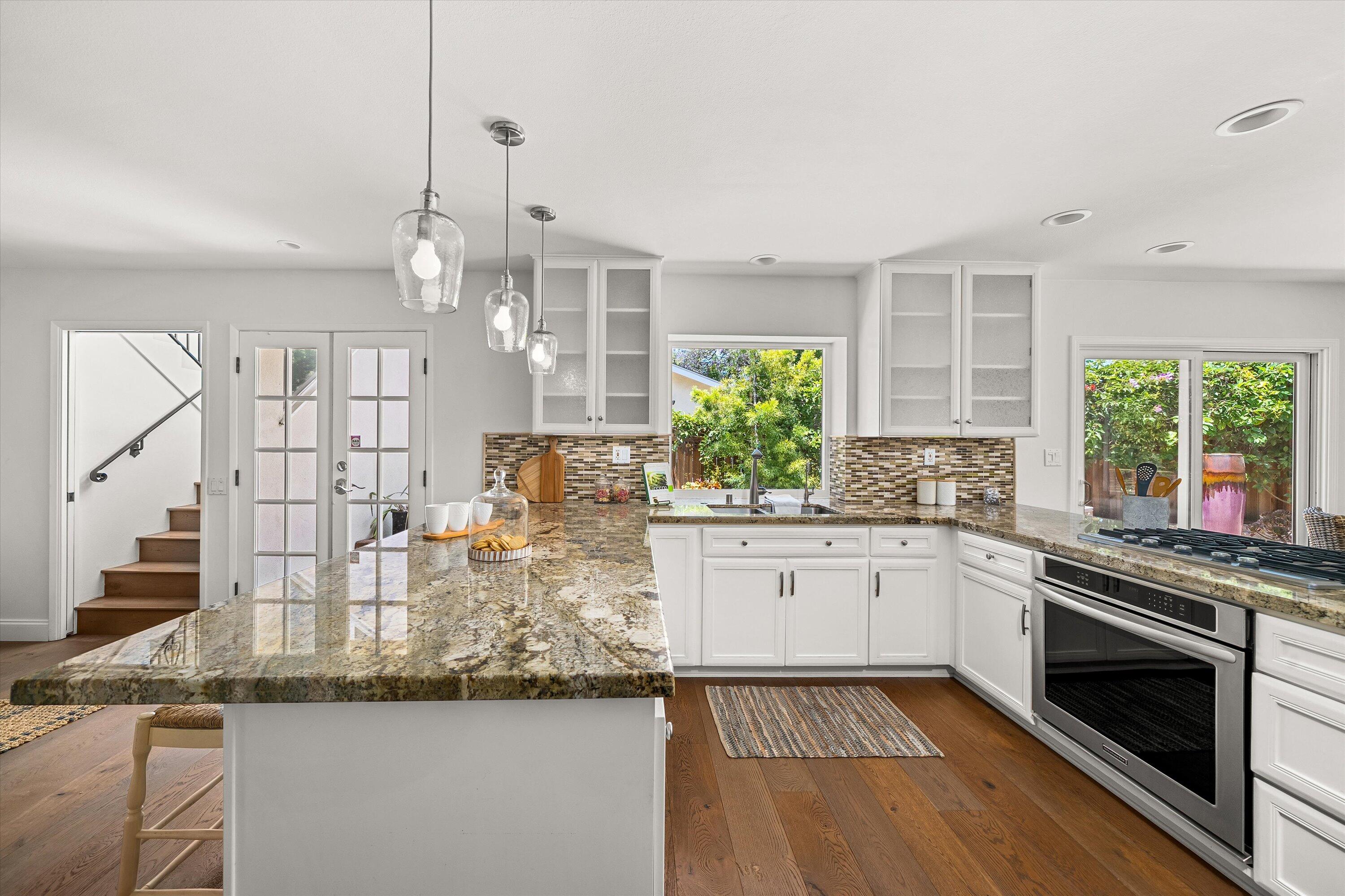 Santa Barbara, California 93111, United States, 4 Bedrooms Bedrooms, ,3 BathroomsBathrooms,Residential,Active,165592