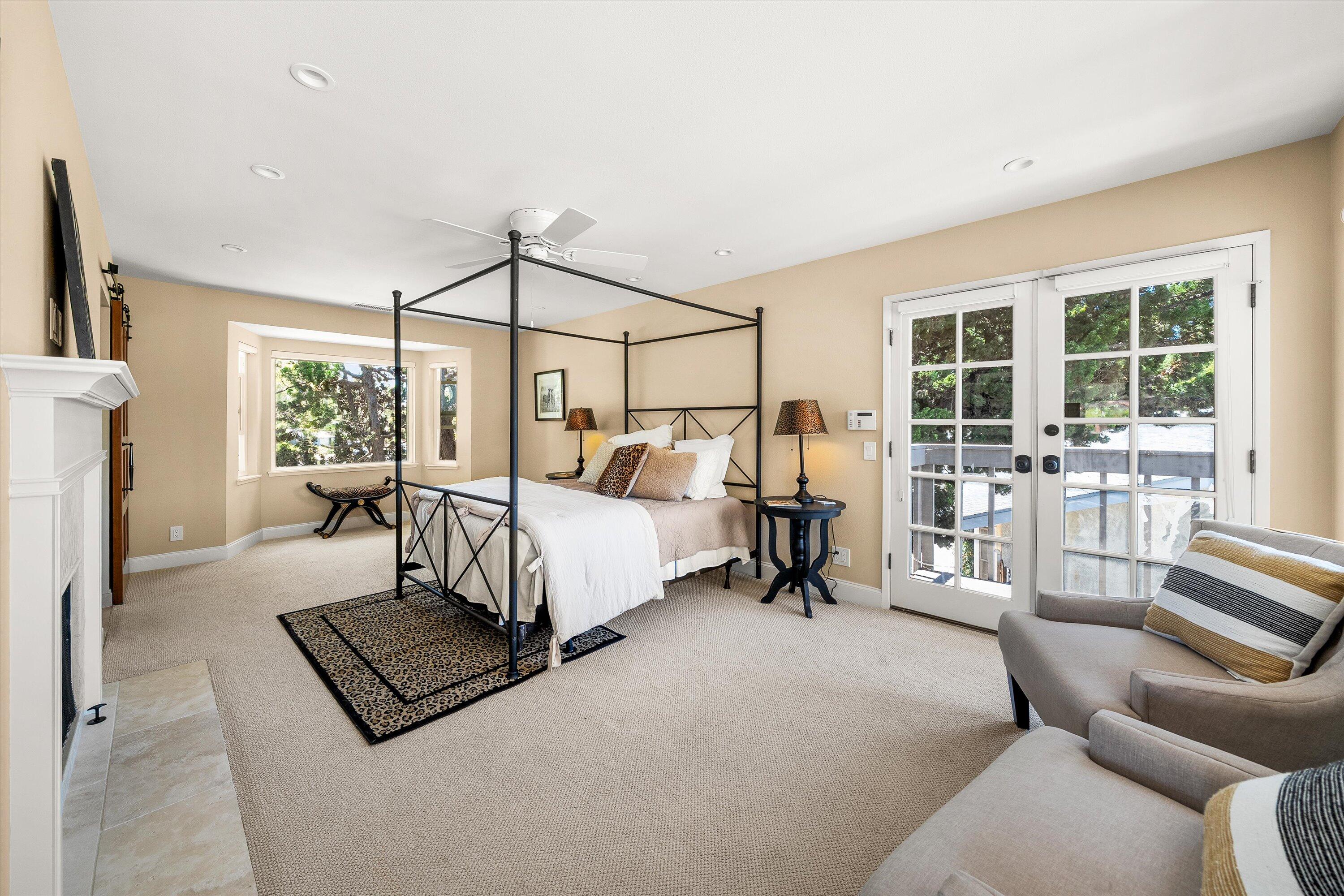 Santa Barbara, California 93111, United States, 4 Bedrooms Bedrooms, ,3 BathroomsBathrooms,Residential,Active,165592