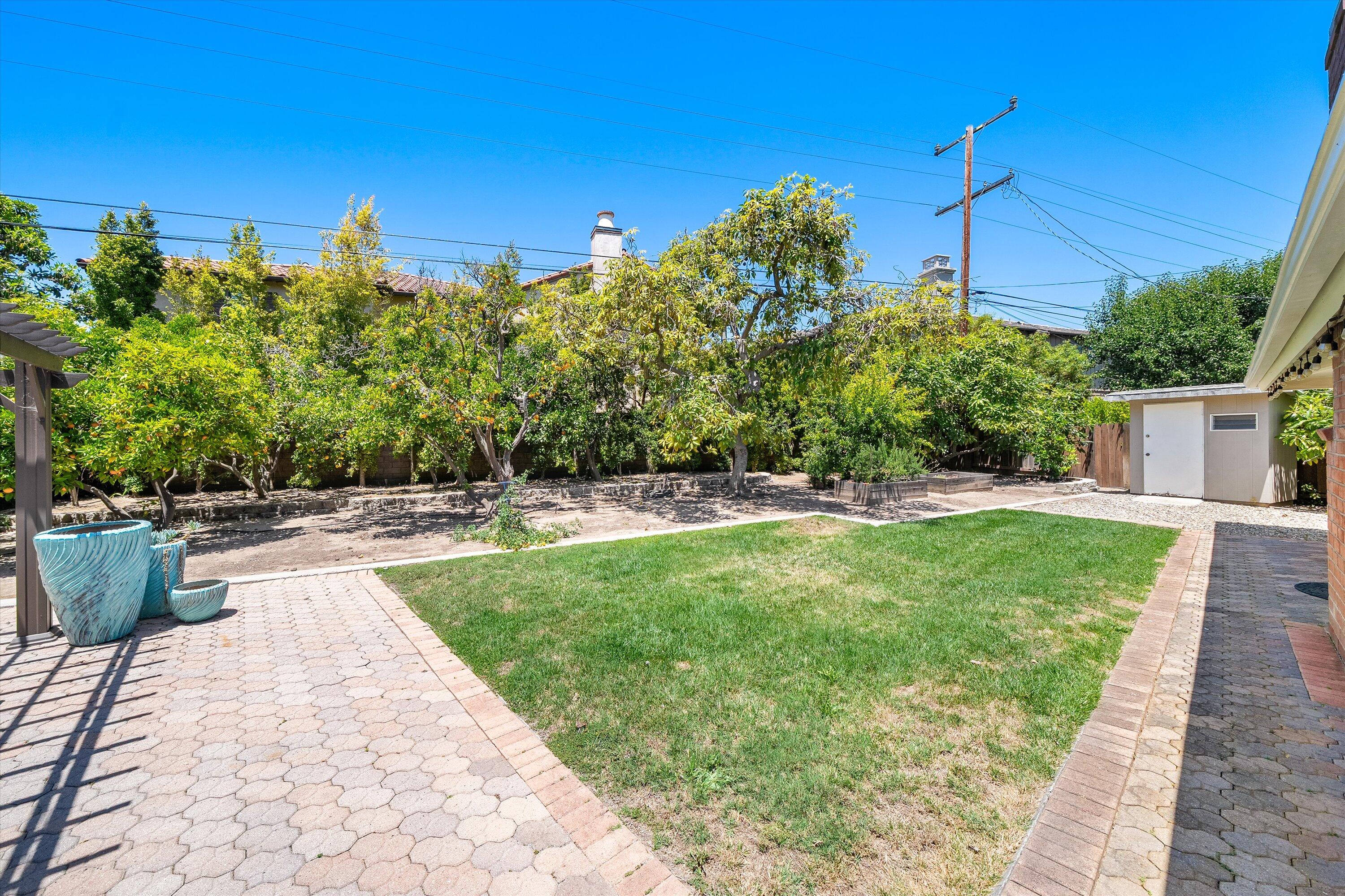 Santa Barbara, California 93111, United States, 4 Bedrooms Bedrooms, ,3 BathroomsBathrooms,Residential,Active,165592