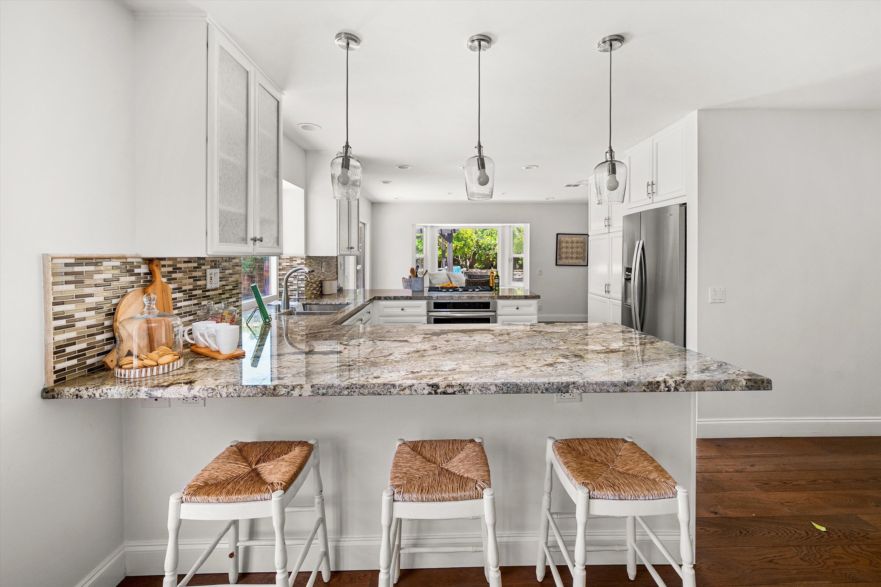 Santa Barbara, California 93111, United States, 4 Bedrooms Bedrooms, ,3 BathroomsBathrooms,Residential,Active,165592