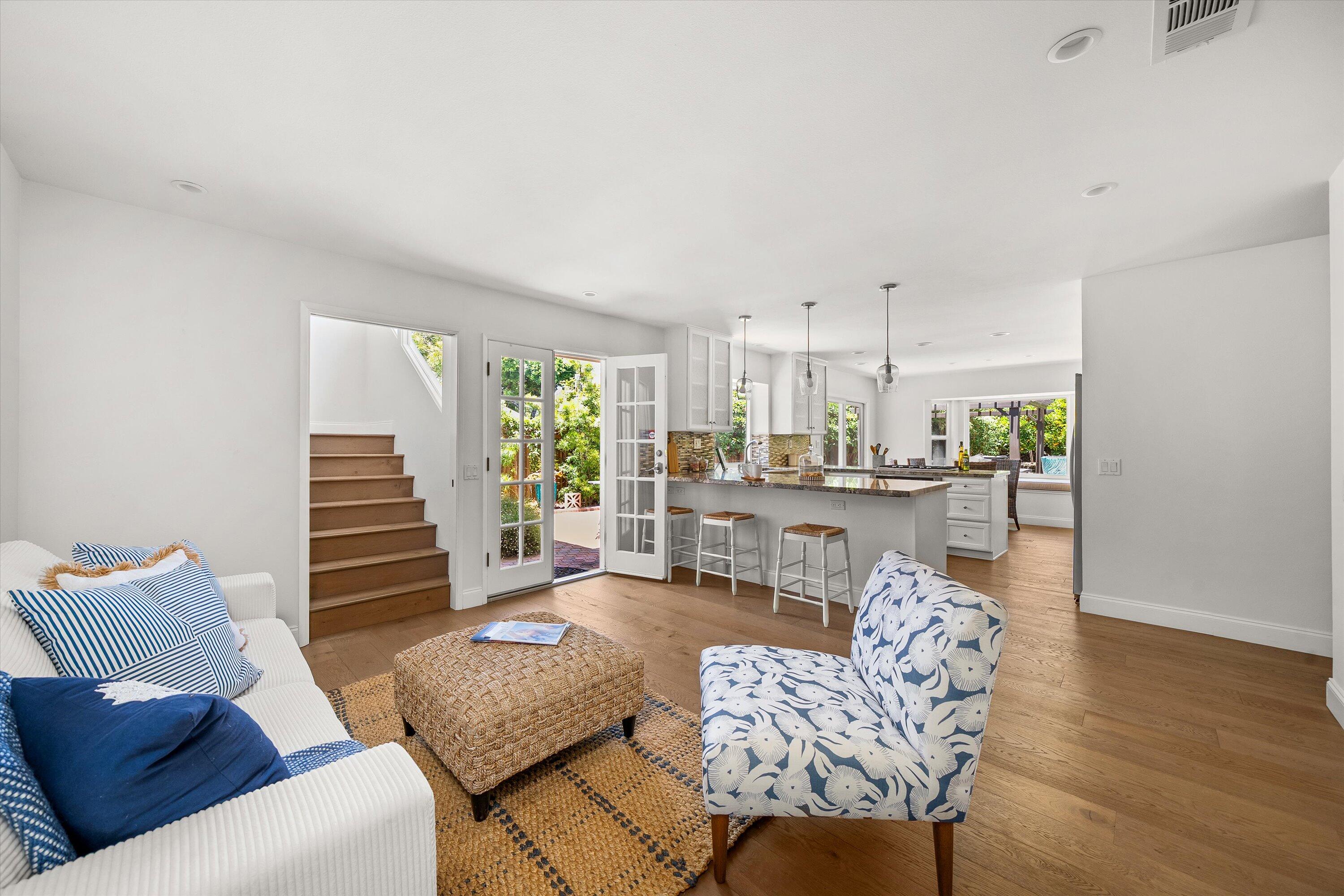 Santa Barbara, California 93111, United States, 4 Bedrooms Bedrooms, ,3 BathroomsBathrooms,Residential,Active,165592