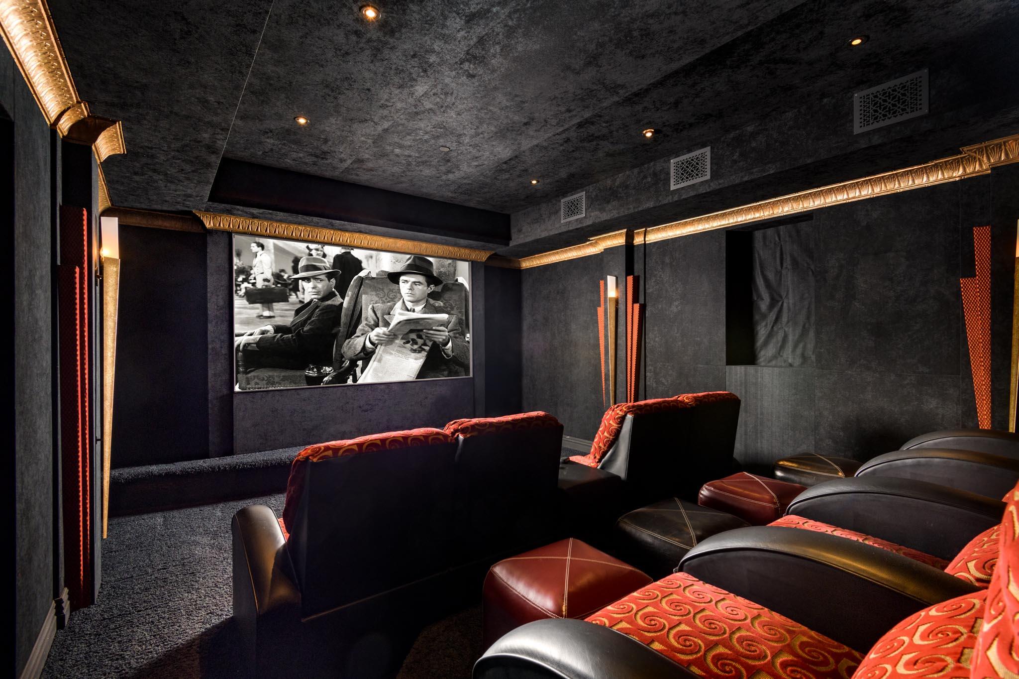 Carpinteria, California 93013, United States, 5 Bedrooms Bedrooms, ,8 BathroomsBathrooms,Residential,Active,254341