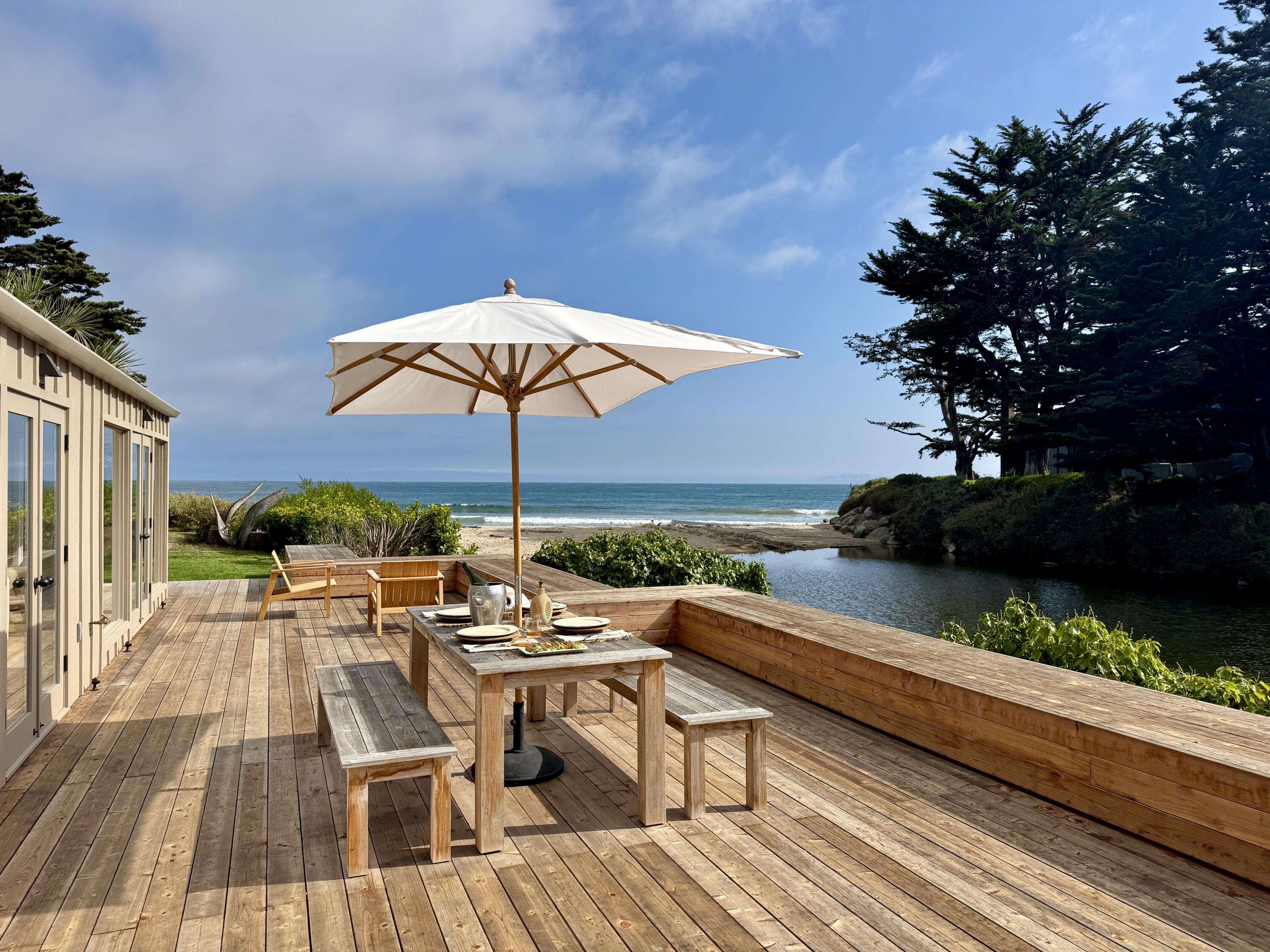 Carpinteria, California 93013, United States, 5 Bedrooms Bedrooms, ,4 BathroomsBathrooms,Residential,Active,227371