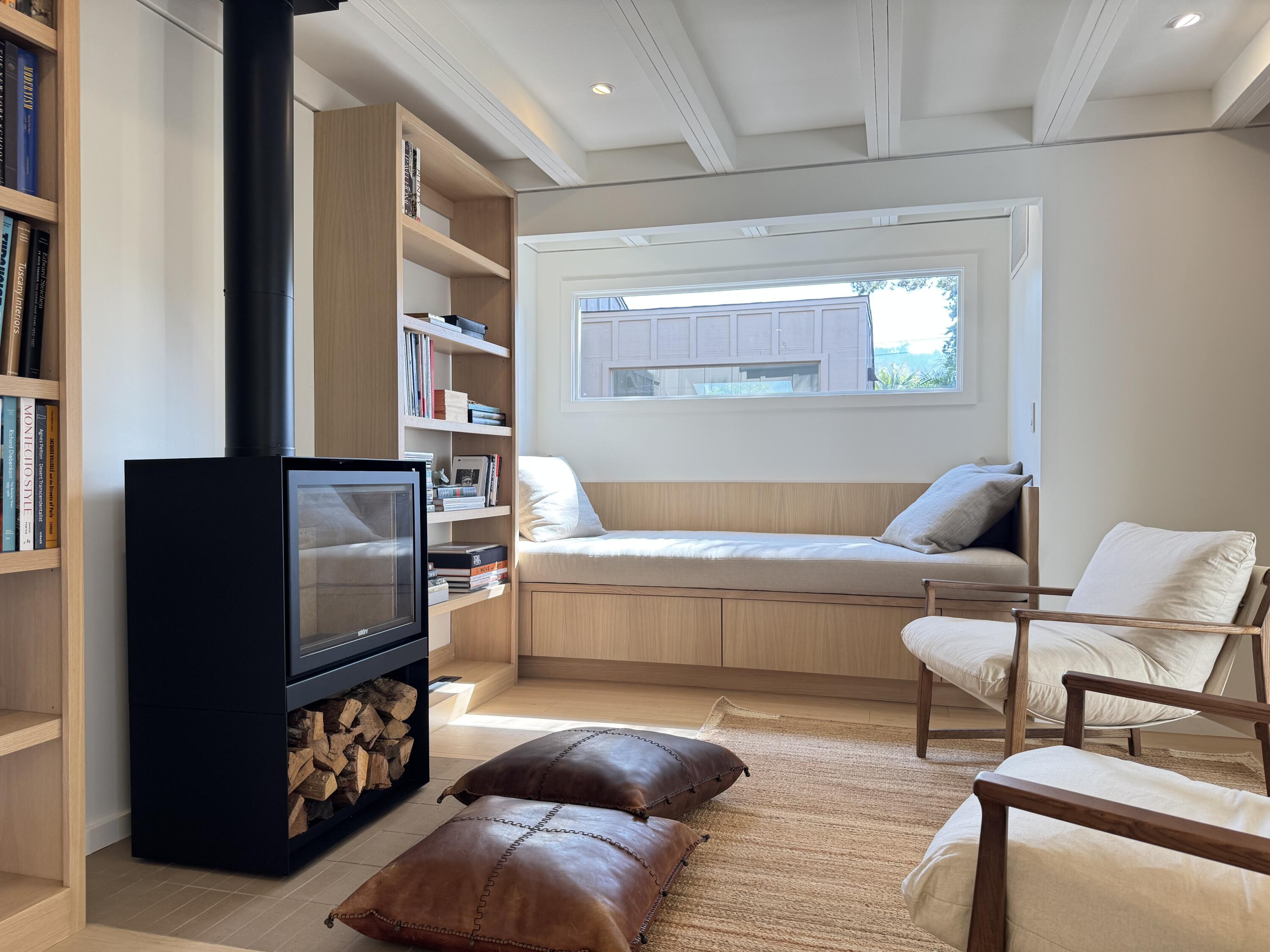 Carpinteria, California 93013, United States, 5 Bedrooms Bedrooms, ,4 BathroomsBathrooms,Residential,Active,227371