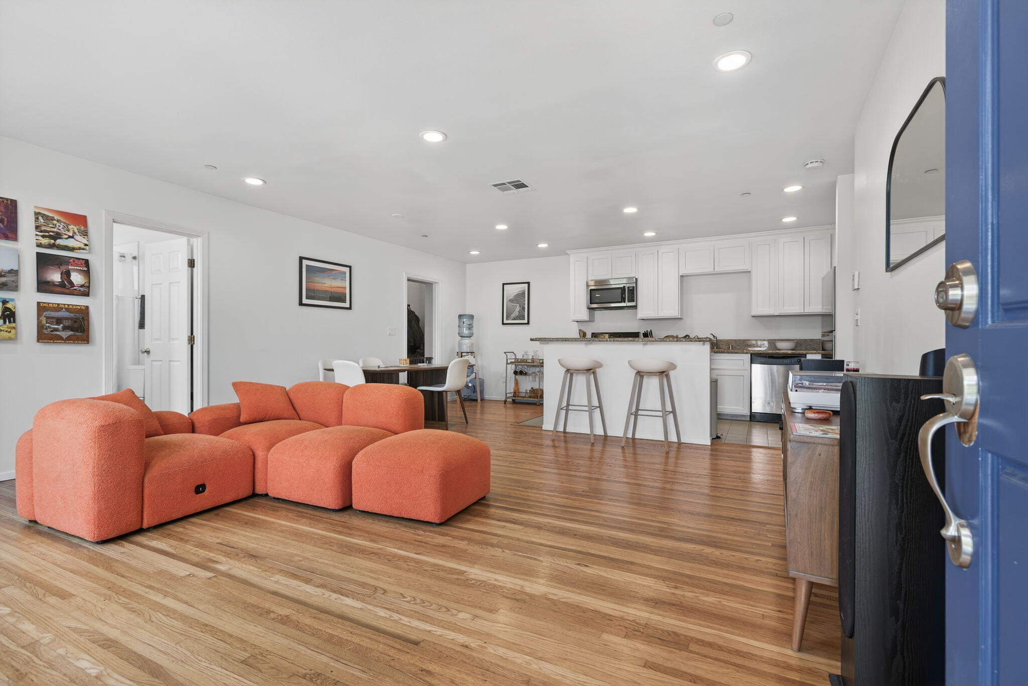 Ventura, California 93003, United States, ,Residential,Pending,186140