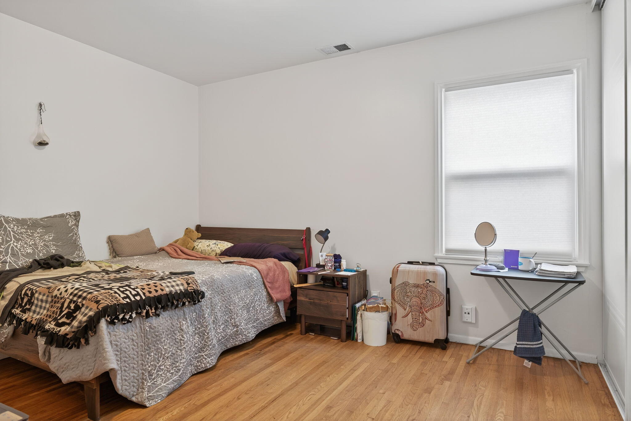 Ventura, California 93003, United States, ,Residential,Pending,186140