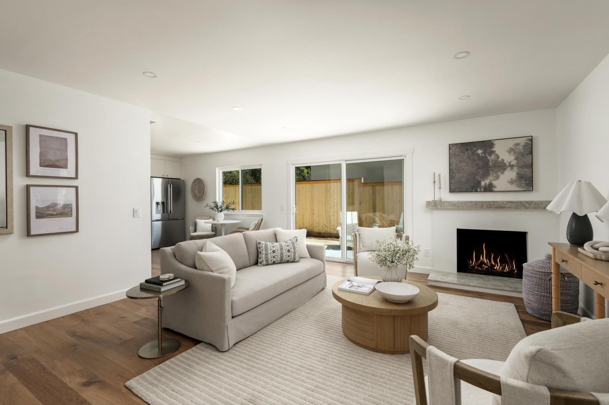 230 Palo Alto Drive