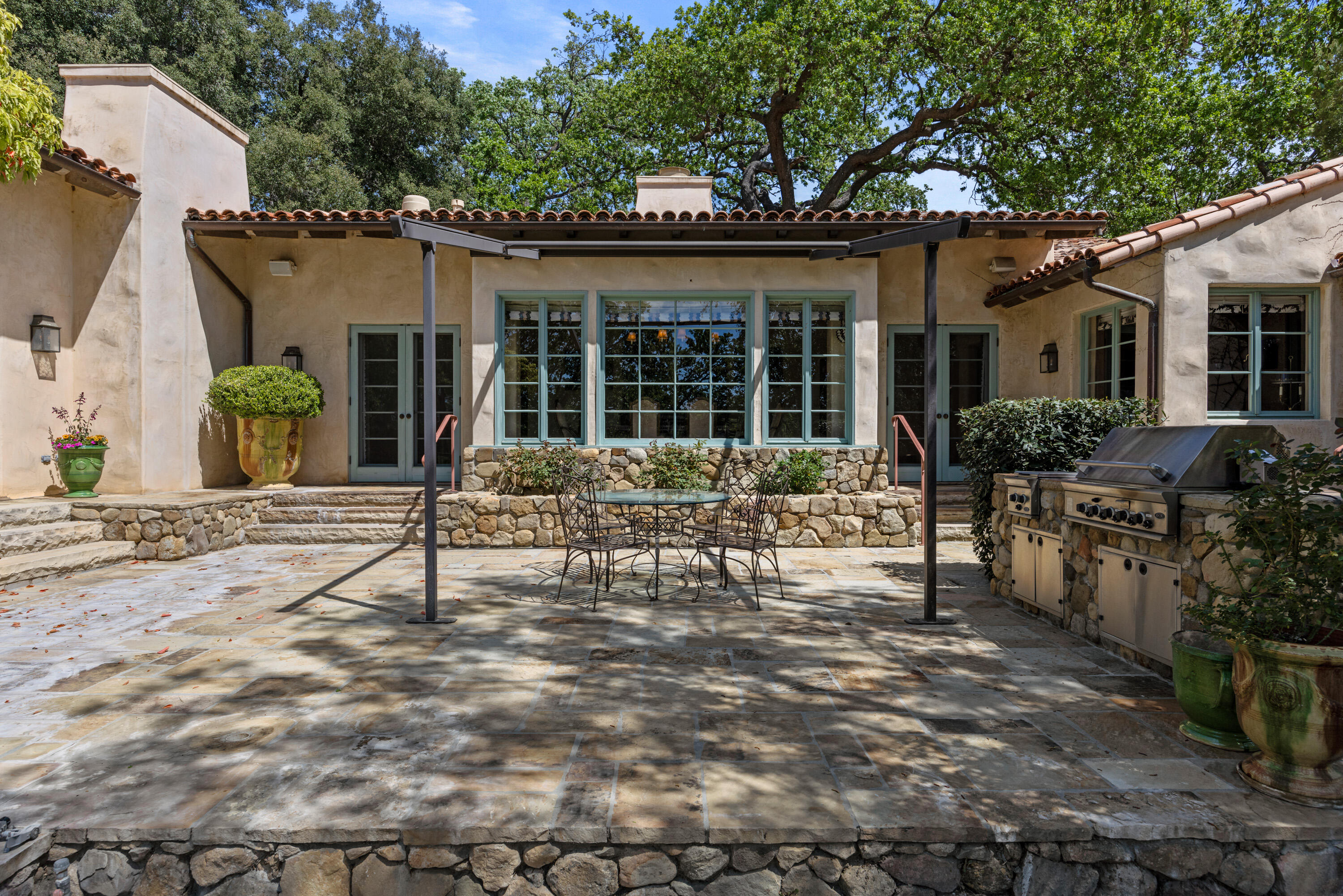 Los Olivos, California 93460, United States, 3 Bedrooms Bedrooms, ,5 BathroomsBathrooms,Residential,Active,237368