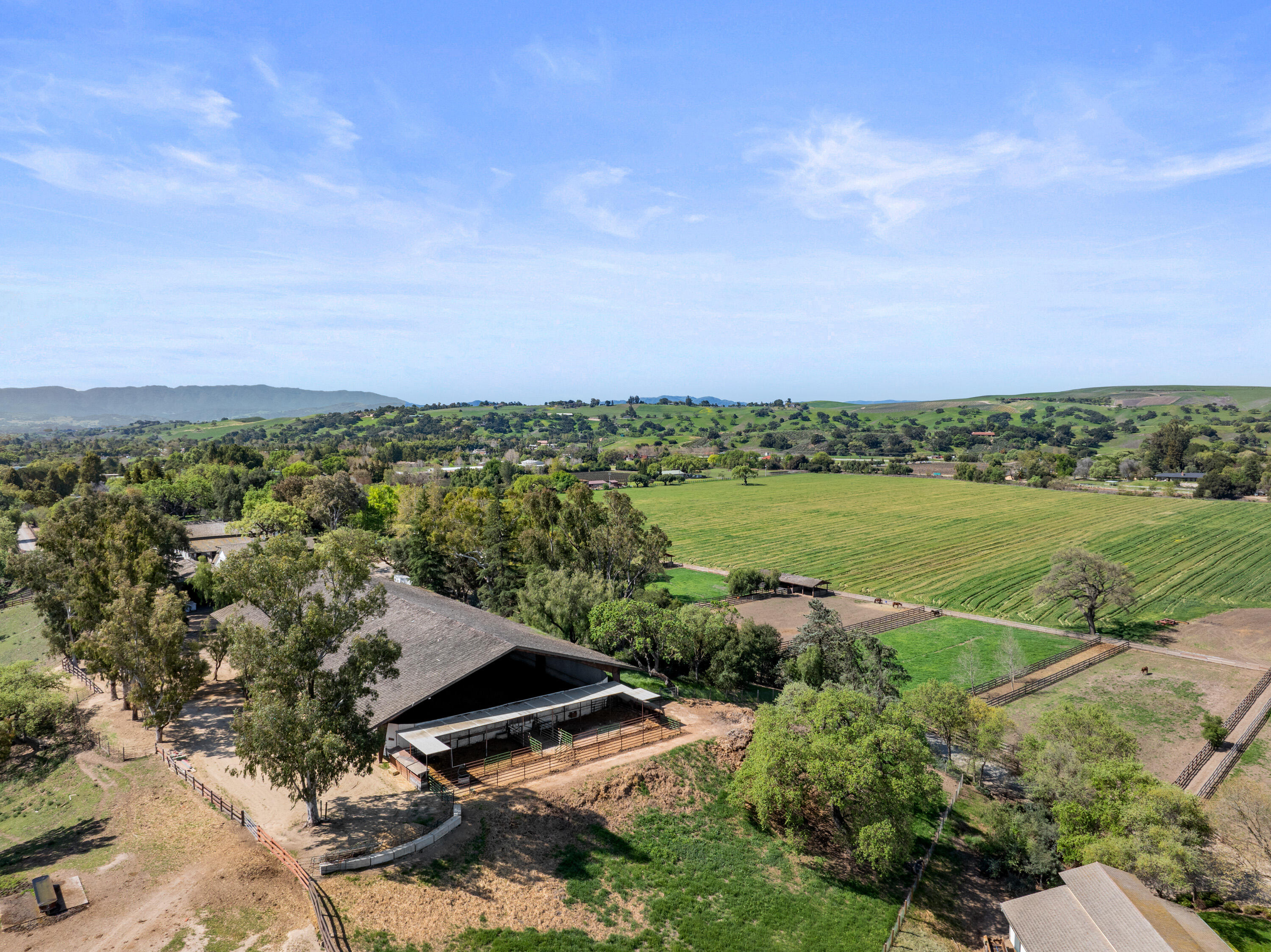Los Olivos, California 93460, United States, 3 Bedrooms Bedrooms, ,5 BathroomsBathrooms,Residential,Active,237368