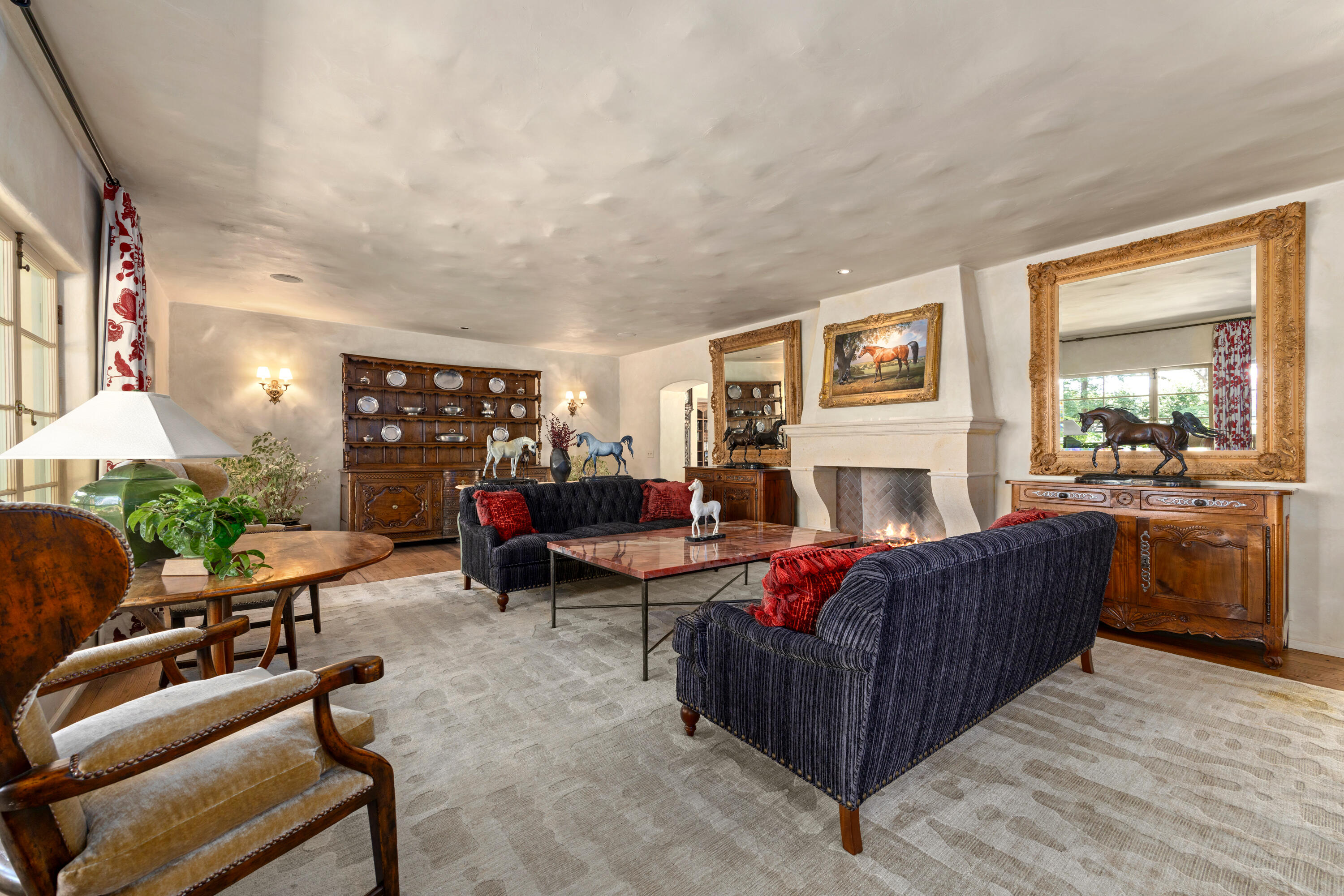 Los Olivos, California 93460, United States, 3 Bedrooms Bedrooms, ,5 BathroomsBathrooms,Residential,Active,237368