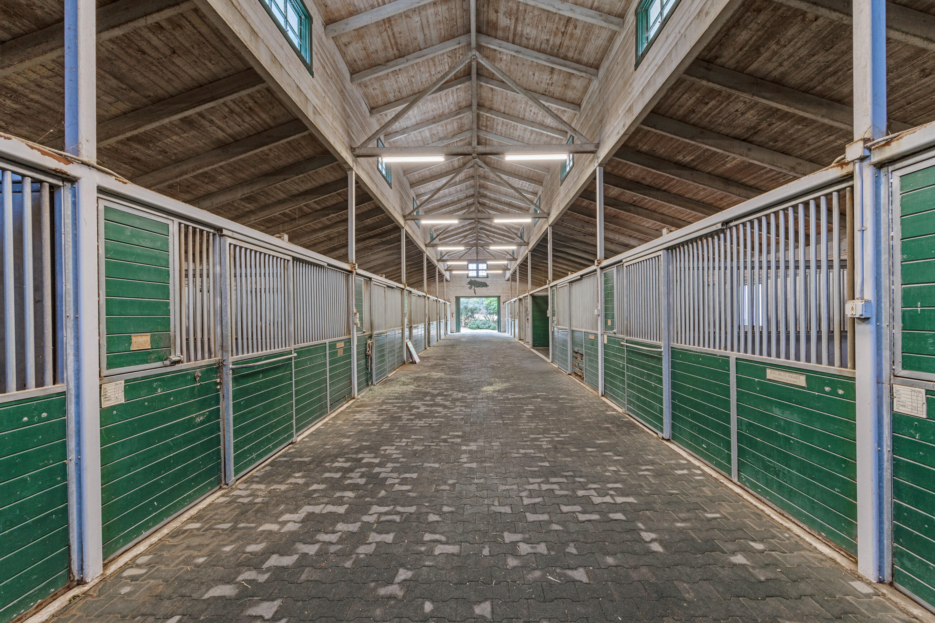 Los Olivos, California 93460, United States, 3 Bedrooms Bedrooms, ,5 BathroomsBathrooms,Residential,Active,237368