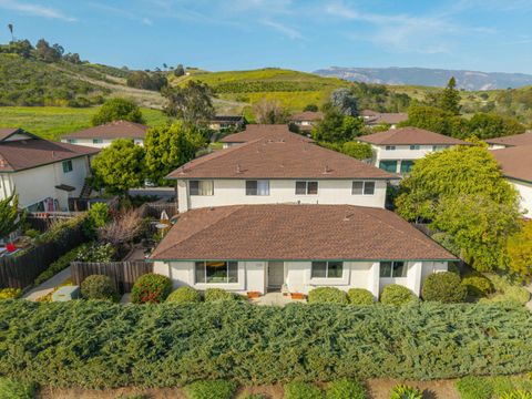 319 Northgate Drive Apt A GOLETA CA 93117