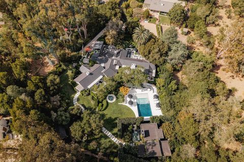 1381 E Valley Road MONTECITO CA 93108