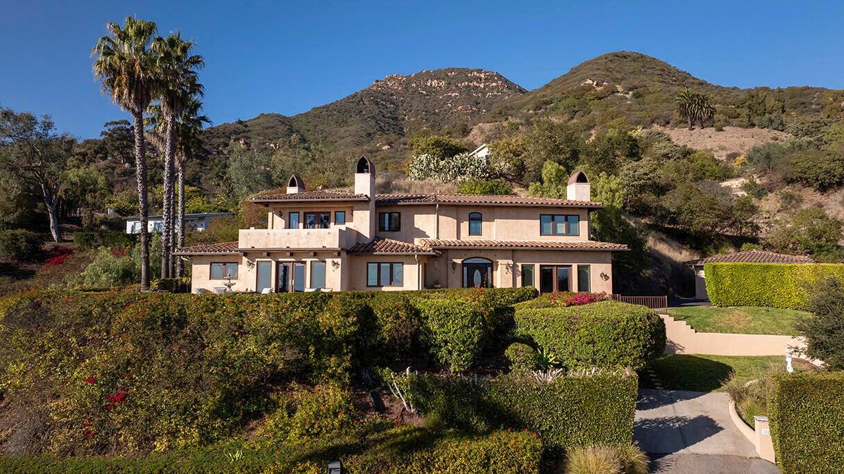 202 E Mountain Drive