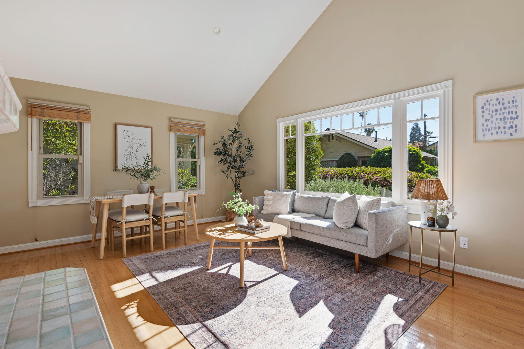 1234 Castillo Street