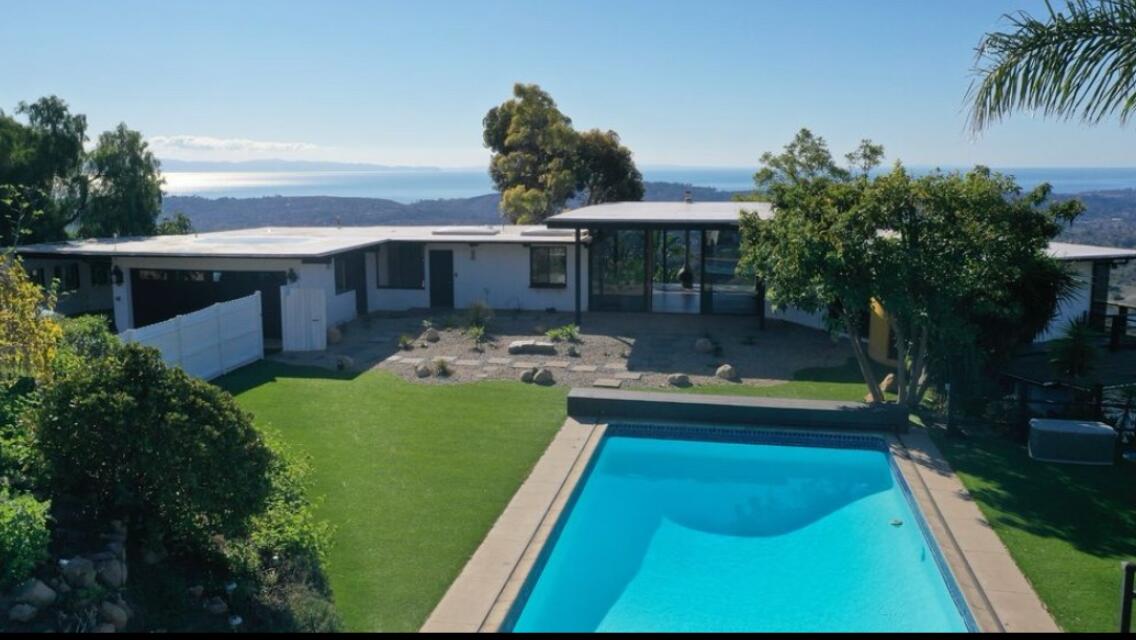 Santa Barbara, California 93105, United States, 6 Bedrooms Bedrooms, ,5 BathroomsBathrooms,Residential,Active,579