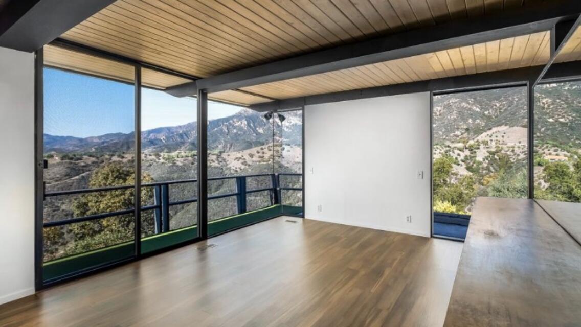 Santa Barbara, California 93105, United States, 6 Bedrooms Bedrooms, ,5 BathroomsBathrooms,Residential,Active,579