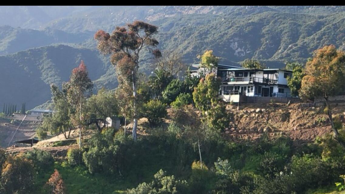 Santa Barbara, California 93105, United States, 6 Bedrooms Bedrooms, ,5 BathroomsBathrooms,Residential,Active,579