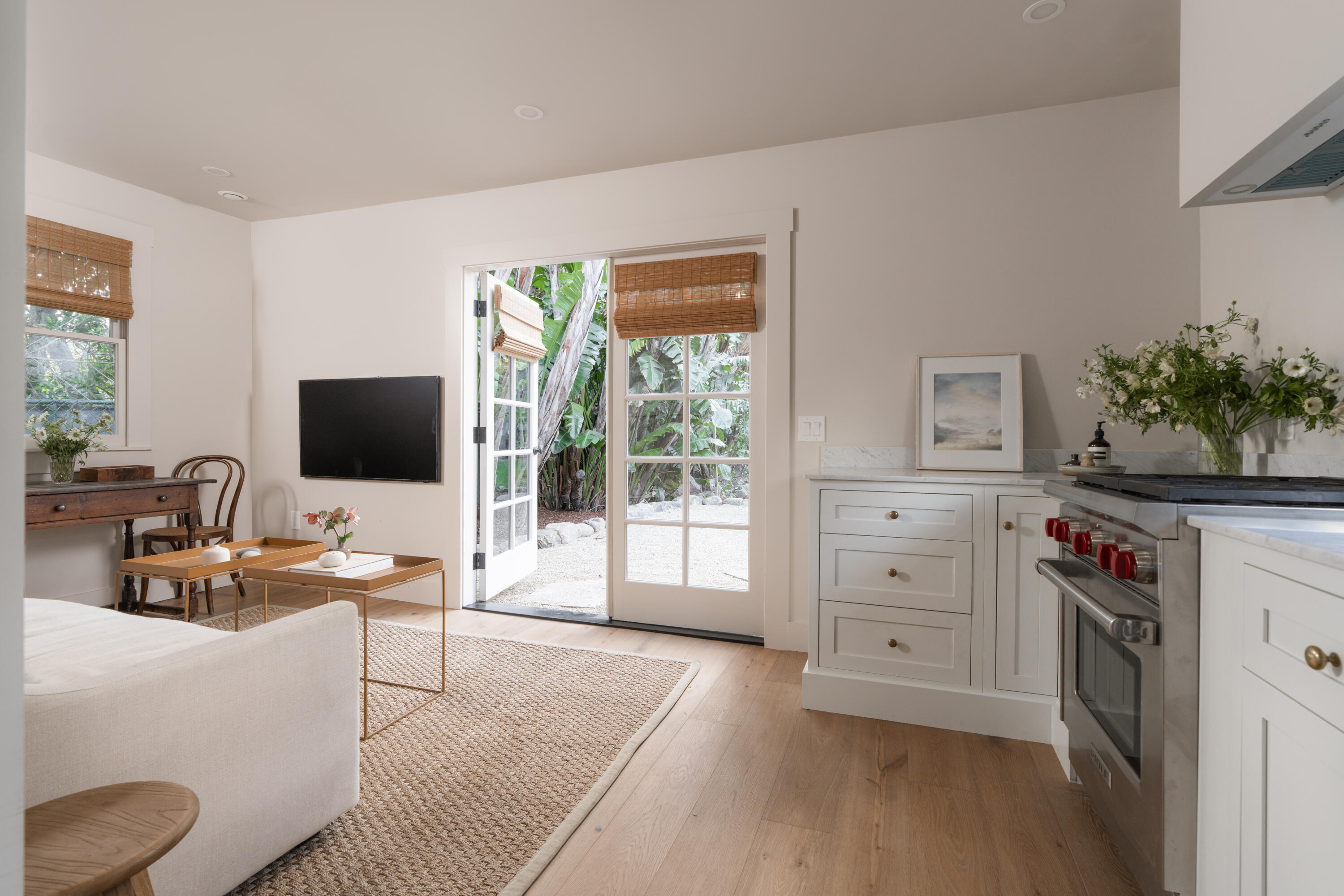 Montecito, California 93108, United States, 3 Bedrooms Bedrooms, ,3 BathroomsBathrooms,Residential,Active,117940