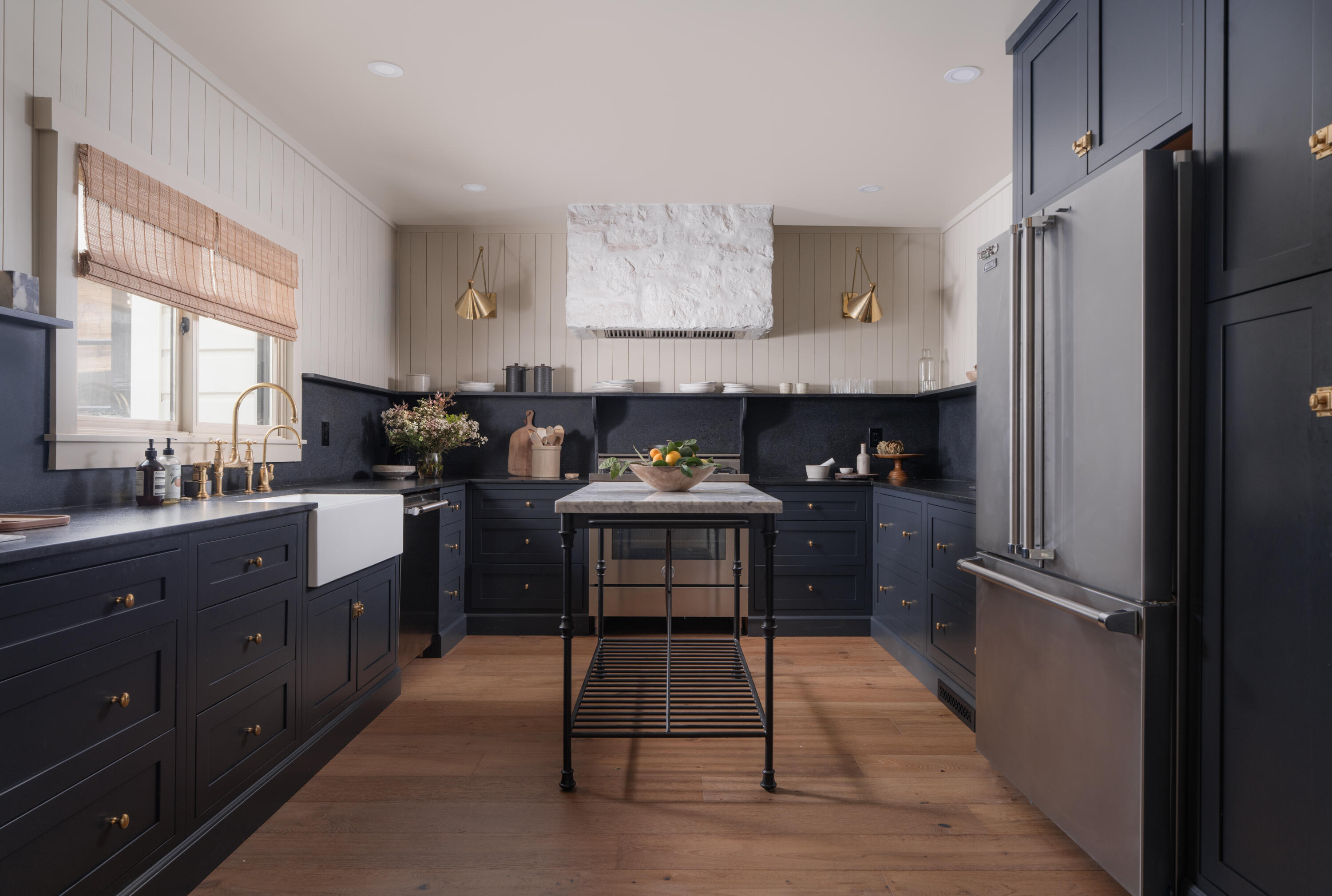 Montecito, California 93108, United States, 3 Bedrooms Bedrooms, ,3 BathroomsBathrooms,Residential,Active,117940