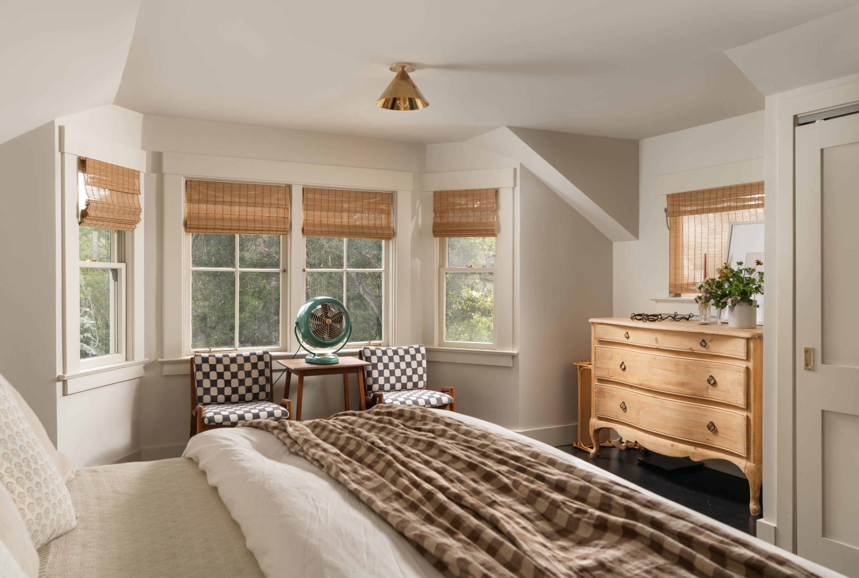 Montecito, California 93108, United States, 3 Bedrooms Bedrooms, ,3 BathroomsBathrooms,Residential,Active,117940