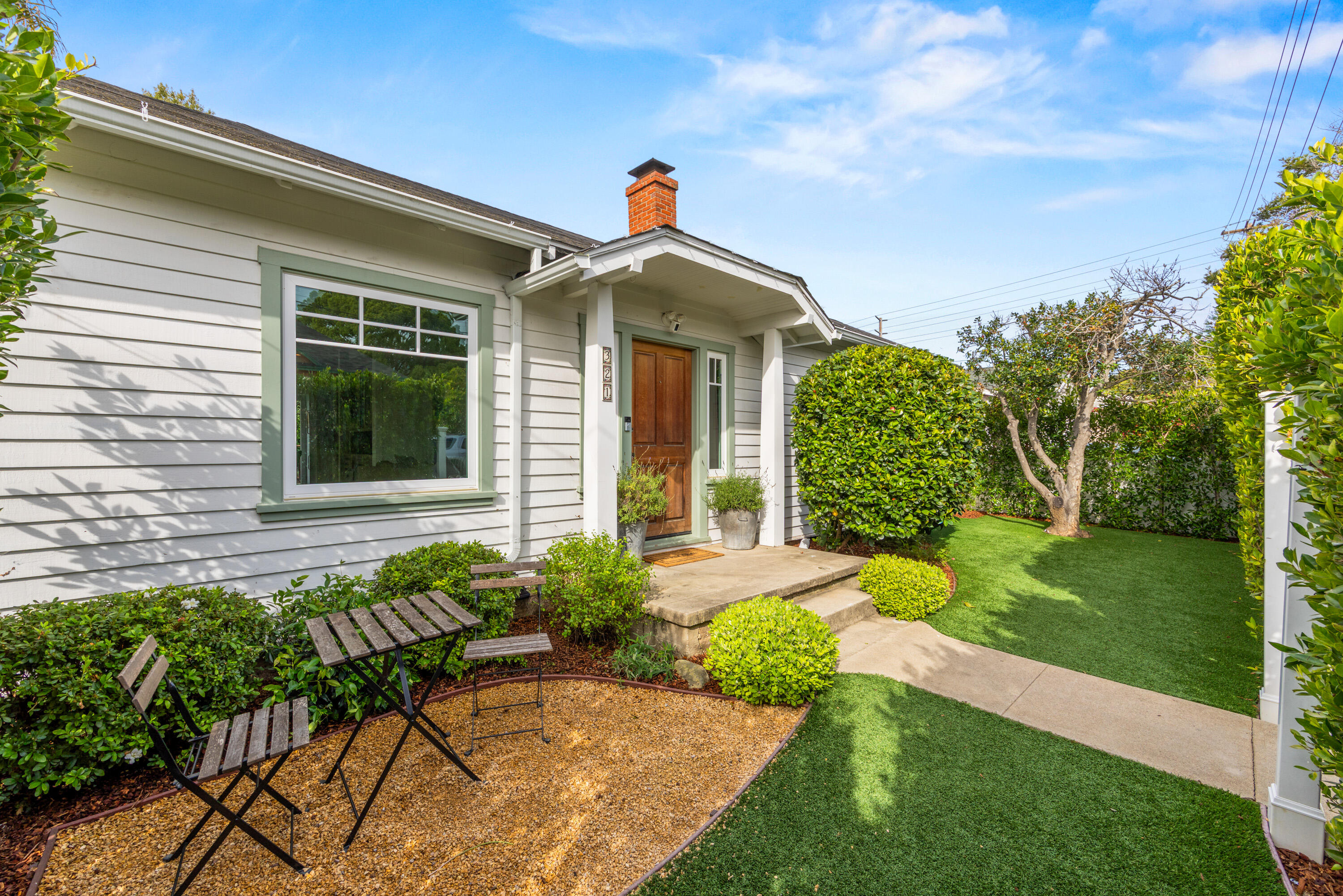 321 N Soledad Street