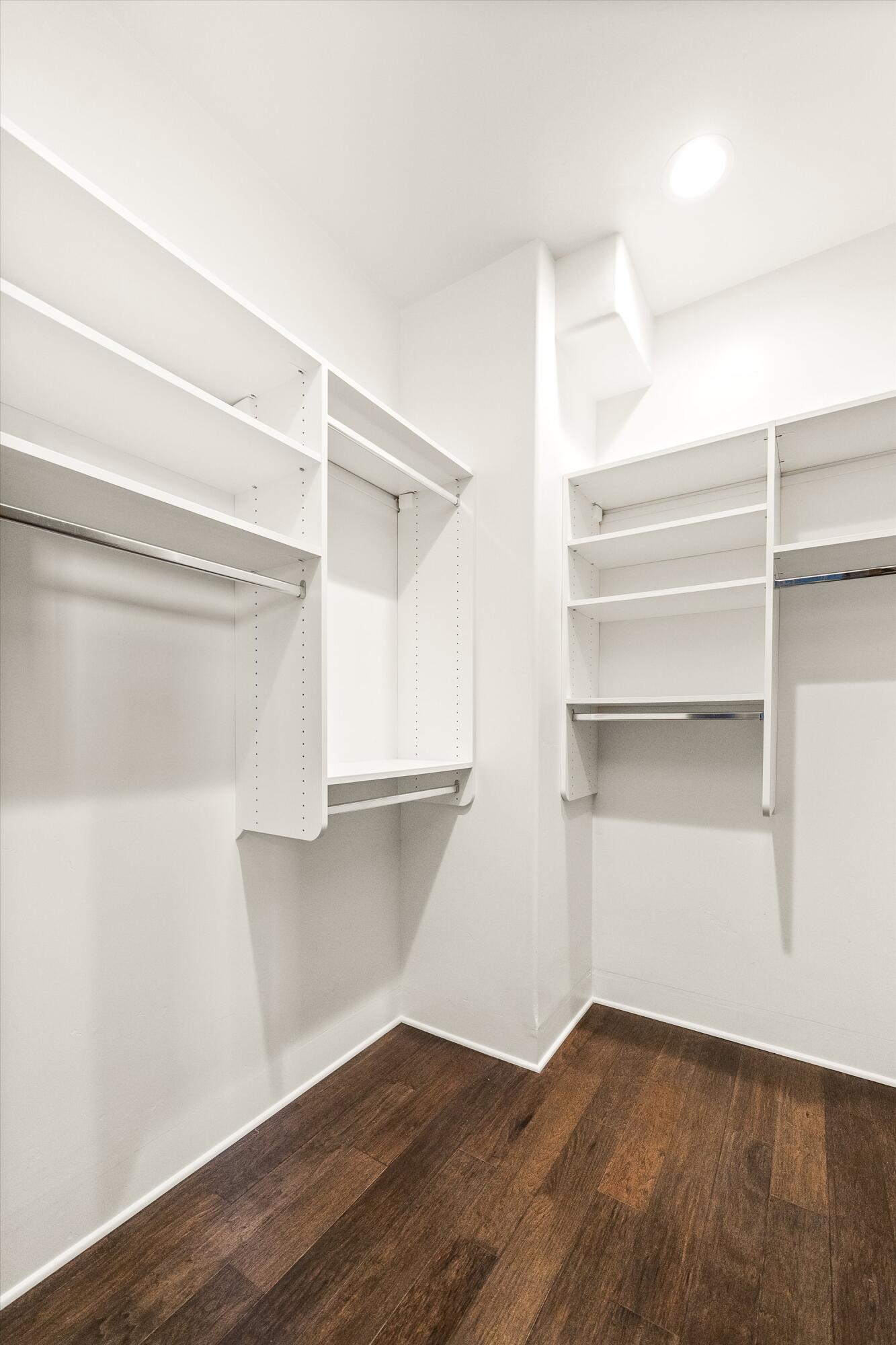 Santa Barbara, California 93101, United States, 3 Bedrooms Bedrooms, ,3 BathroomsBathrooms,Residential,Active,162989