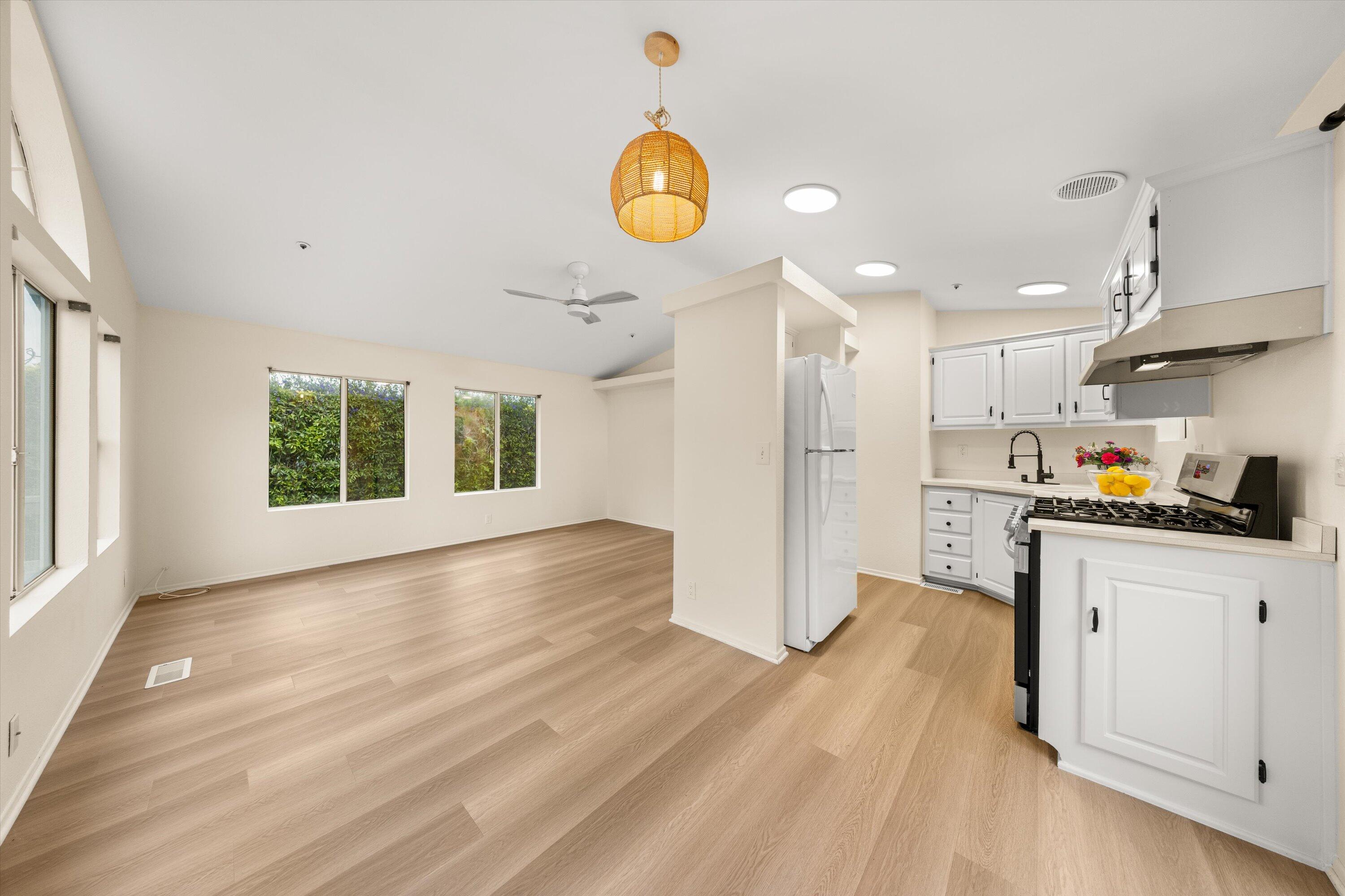 Carpinteria, California 93013, United States, 2 Bedrooms Bedrooms, ,2 BathroomsBathrooms,Residential,Active,112919