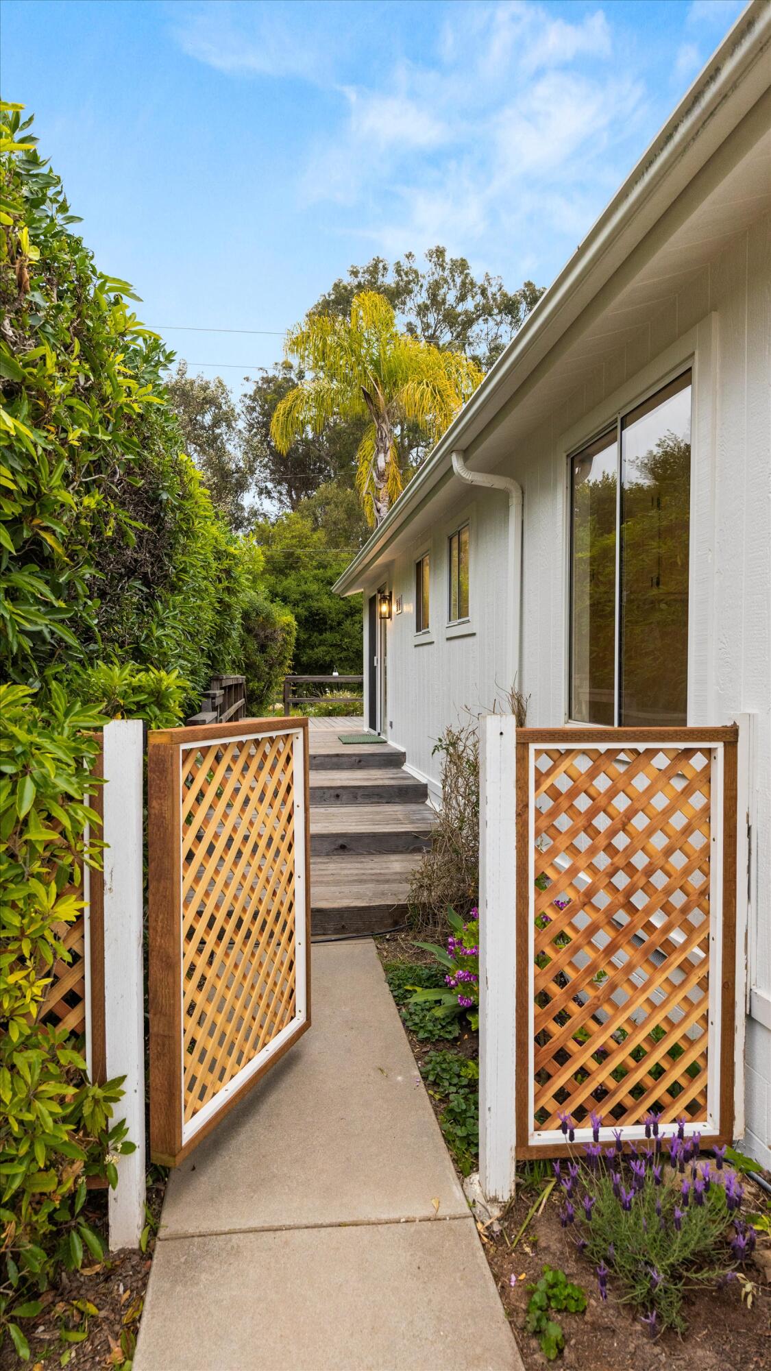 Carpinteria, California 93013, United States, 2 Bedrooms Bedrooms, ,2 BathroomsBathrooms,Residential,Active,112919