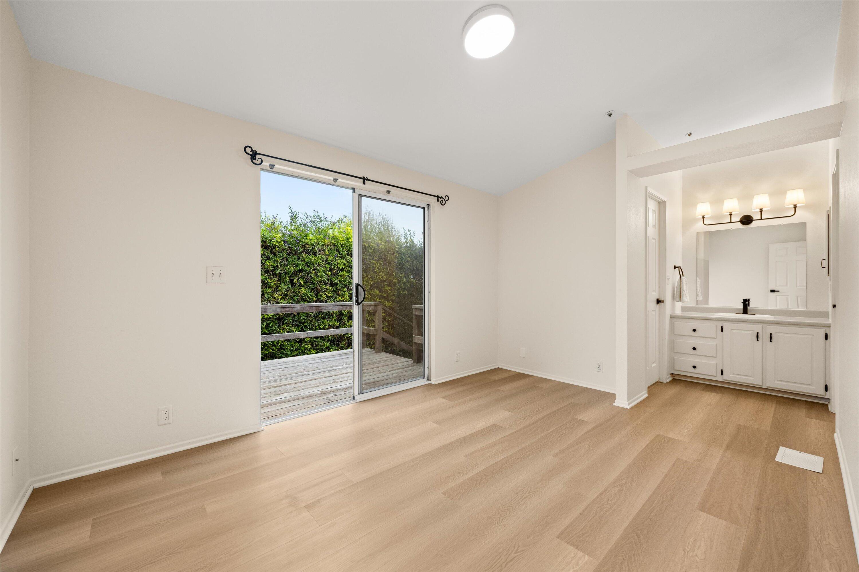 Carpinteria, California 93013, United States, 2 Bedrooms Bedrooms, ,2 BathroomsBathrooms,Residential,Active,112919