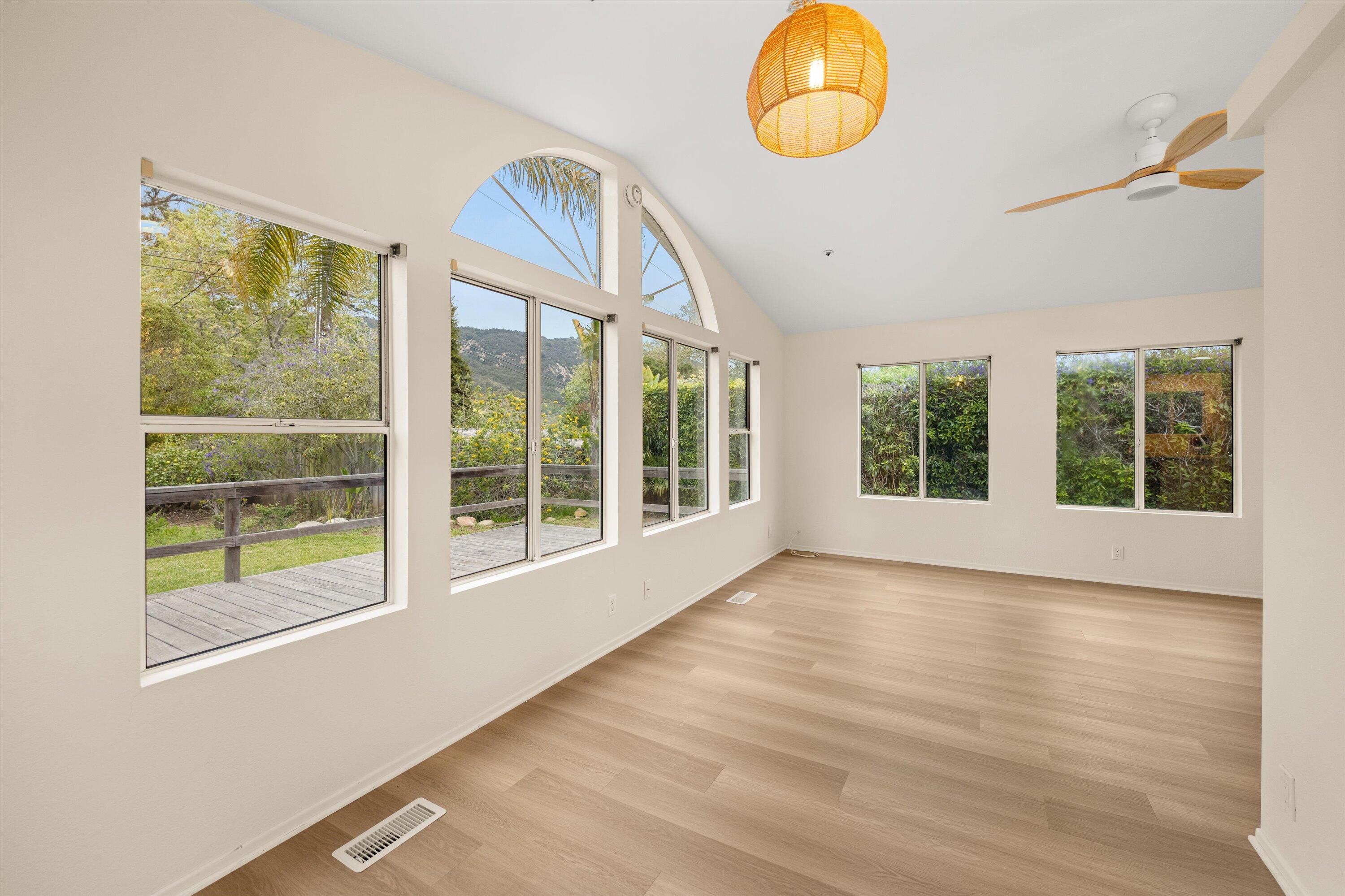 Carpinteria, California 93013, United States, 2 Bedrooms Bedrooms, ,2 BathroomsBathrooms,Residential,Active,112919