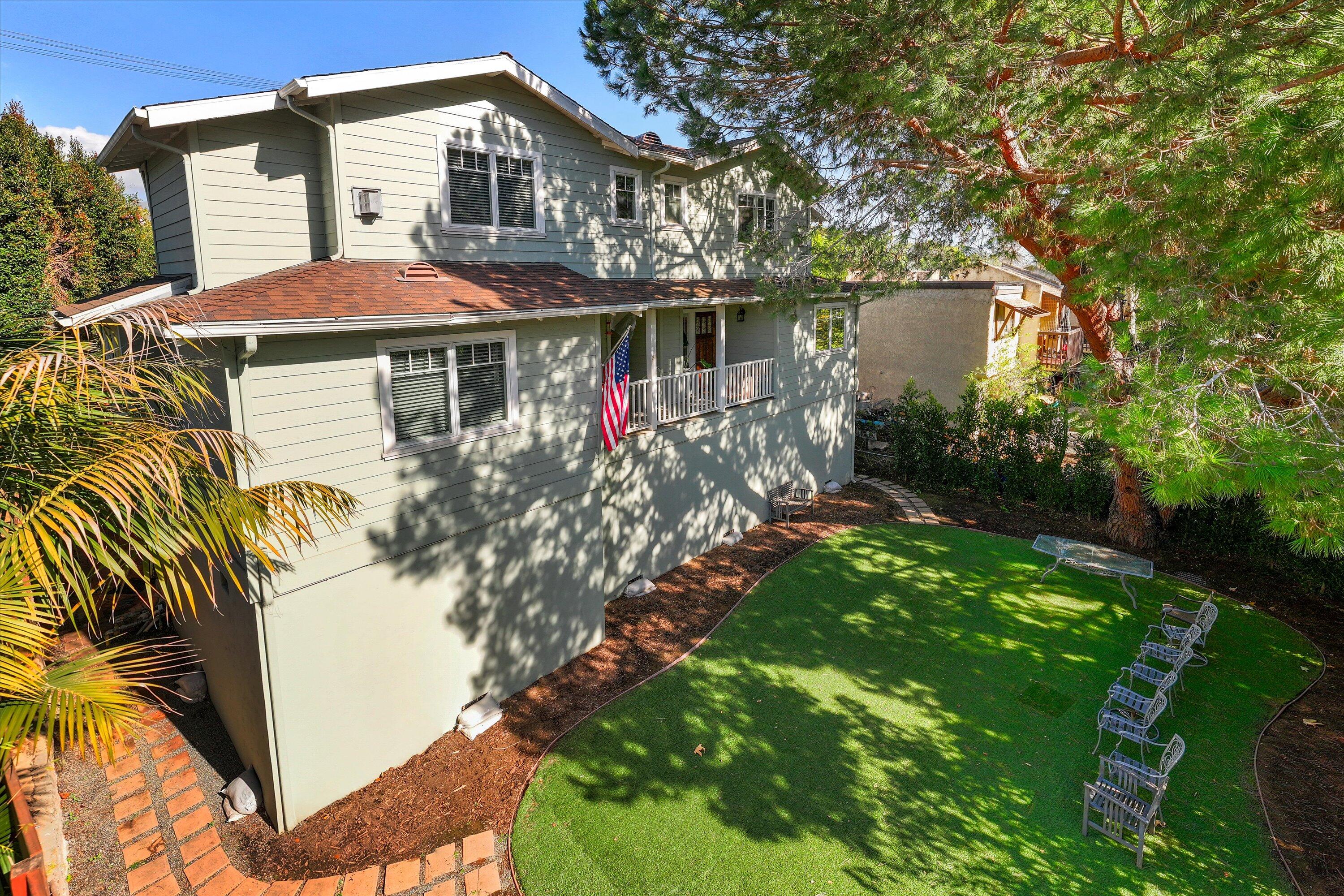 Santa Barbara, California 93101, United States, 2 Bedrooms Bedrooms, ,2 BathroomsBathrooms,Residential,Active,112908