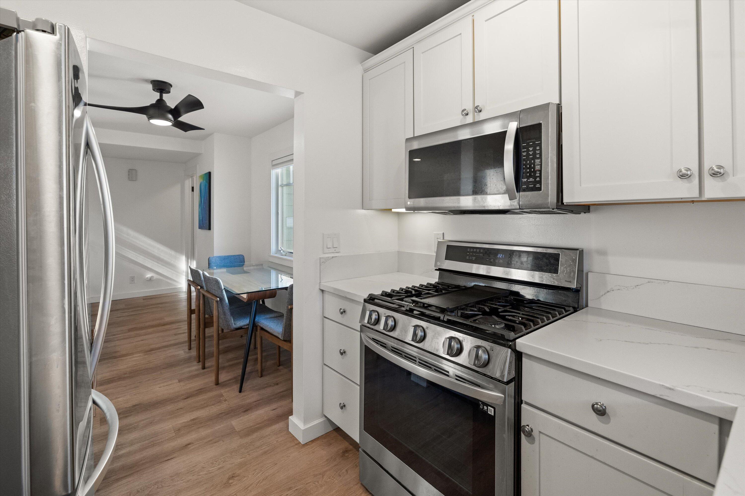 Santa Barbara, California 93101, United States, 2 Bedrooms Bedrooms, ,2 BathroomsBathrooms,Residential,Active,112908