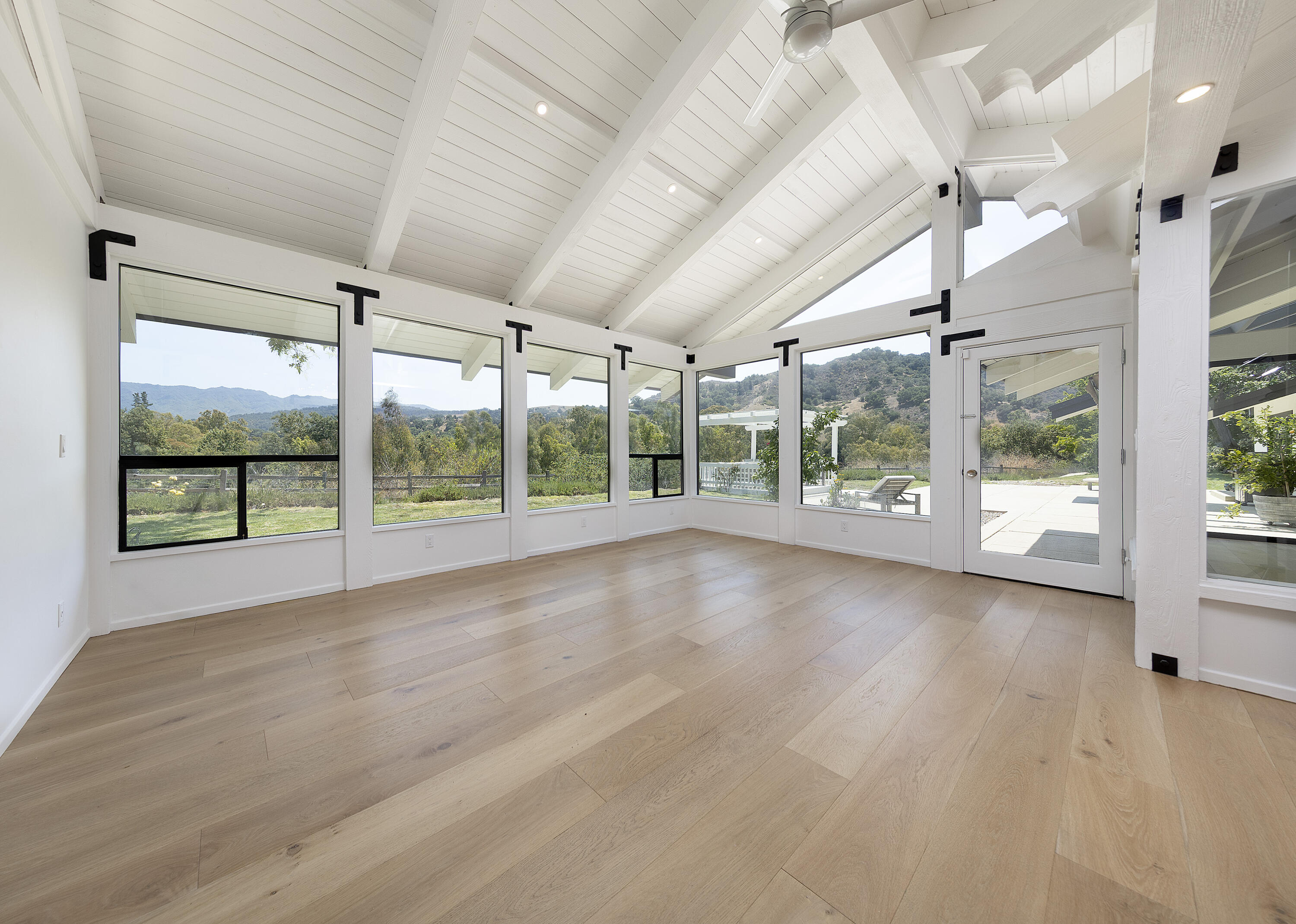 Solvang, California 93463, United States, 3 Bedrooms Bedrooms, ,3 BathroomsBathrooms,Residential,Active,167750