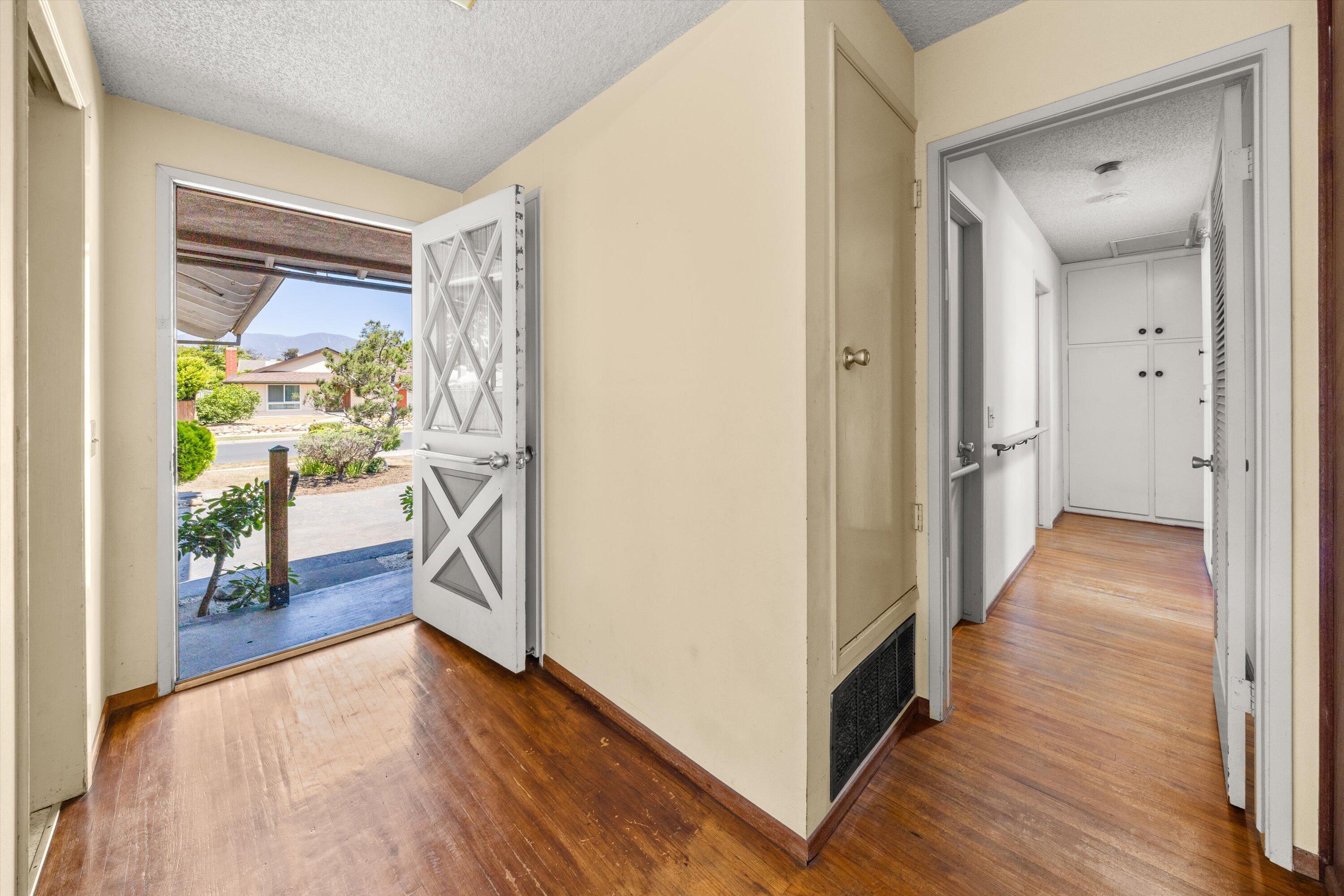 Goleta, California 93117, United States, 3 Bedrooms Bedrooms, ,2 BathroomsBathrooms,Residential,Active,168286