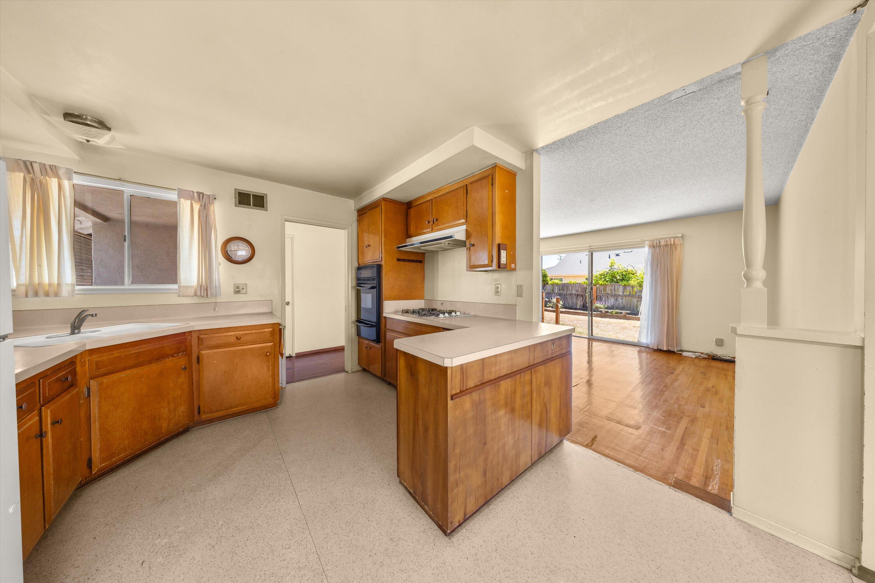 Goleta, California 93117, United States, 3 Bedrooms Bedrooms, ,2 BathroomsBathrooms,Residential,Active,168286