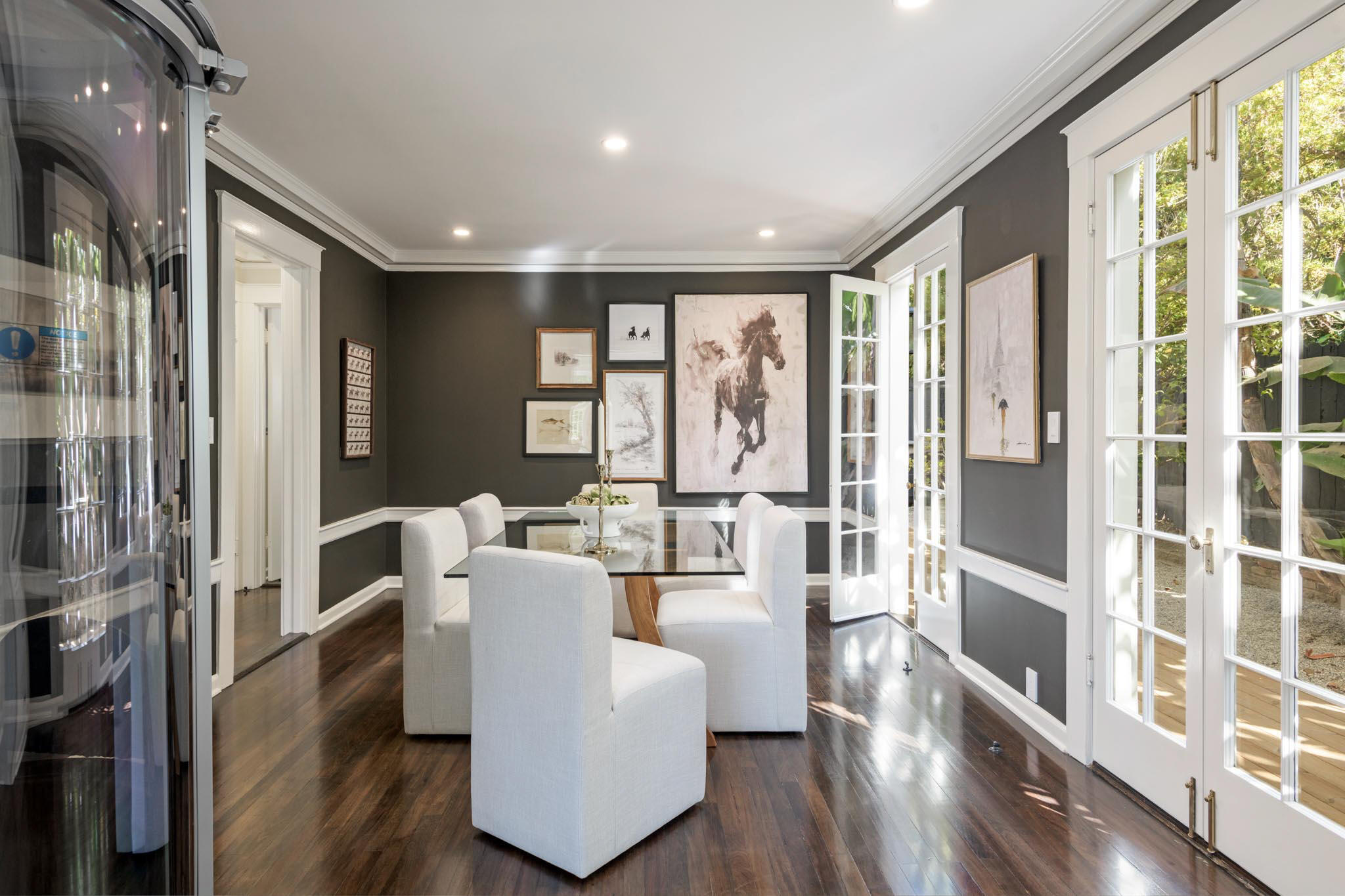 Santa Barbara, California 93101, United States, 3 Bedrooms Bedrooms, ,4 BathroomsBathrooms,Residential,Active,207071